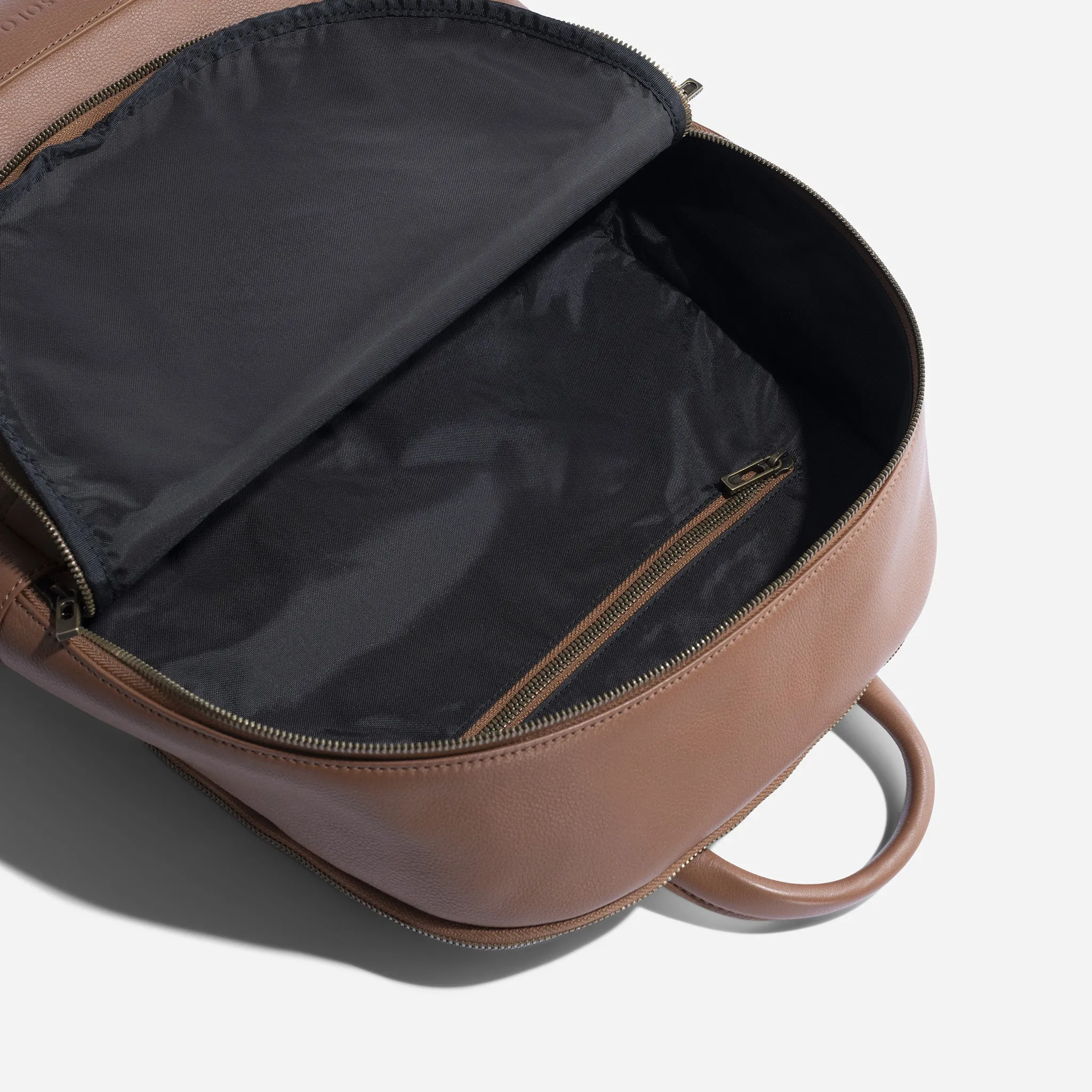 Alex Commuter Backpack Caramel -NISOLO
