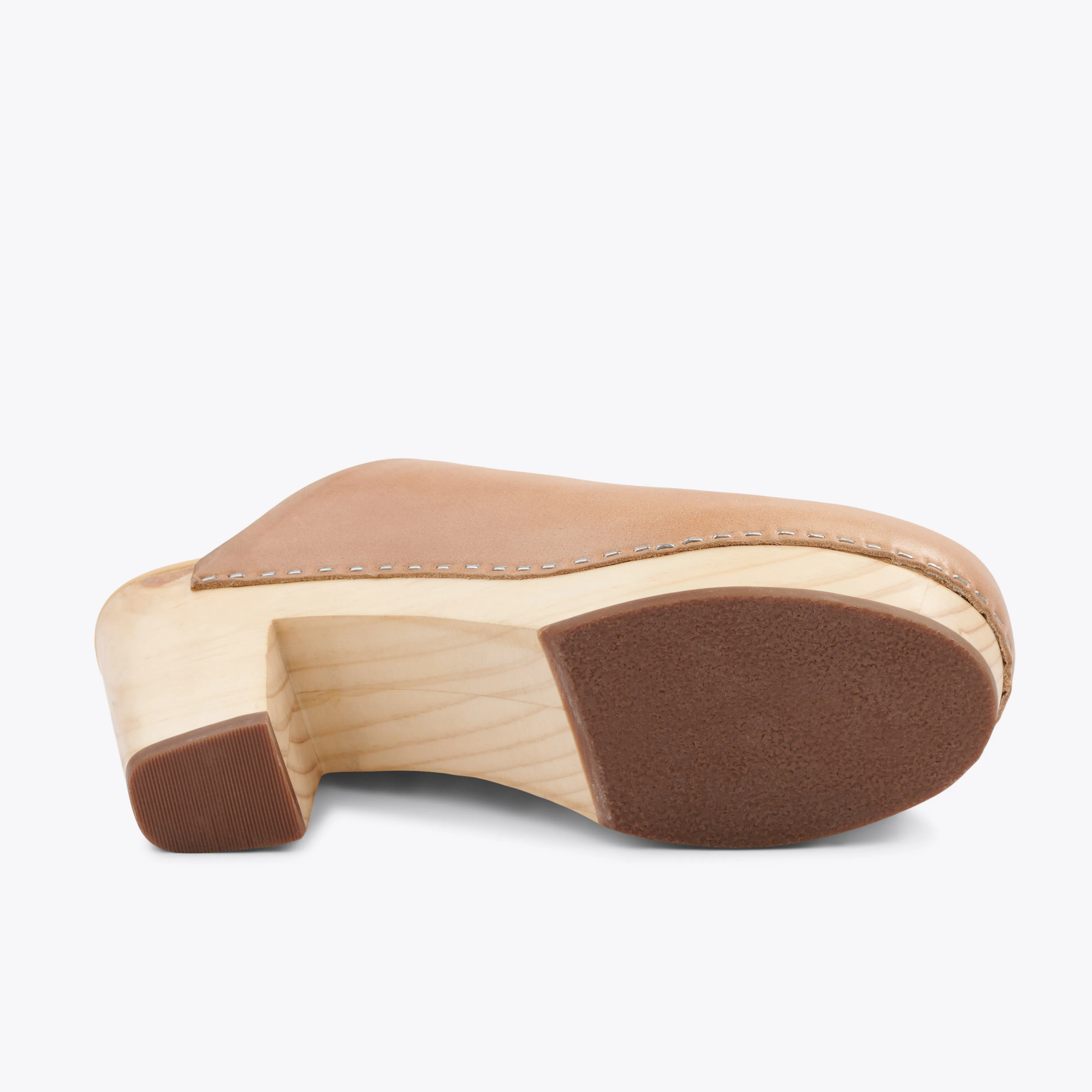 All-Day Heeled Clog Almond -NISOLO