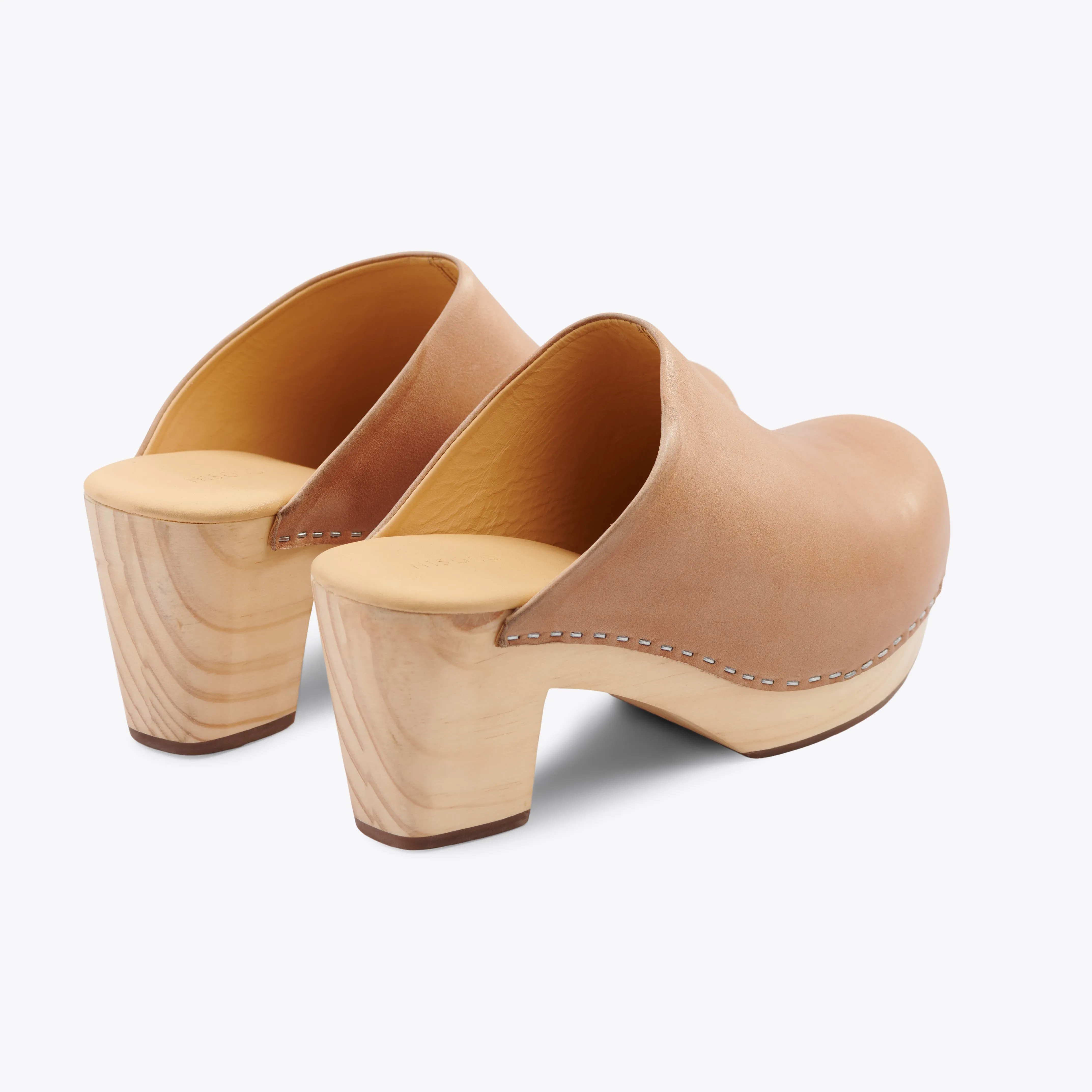 All-Day Heeled Clog Almond -NISOLO