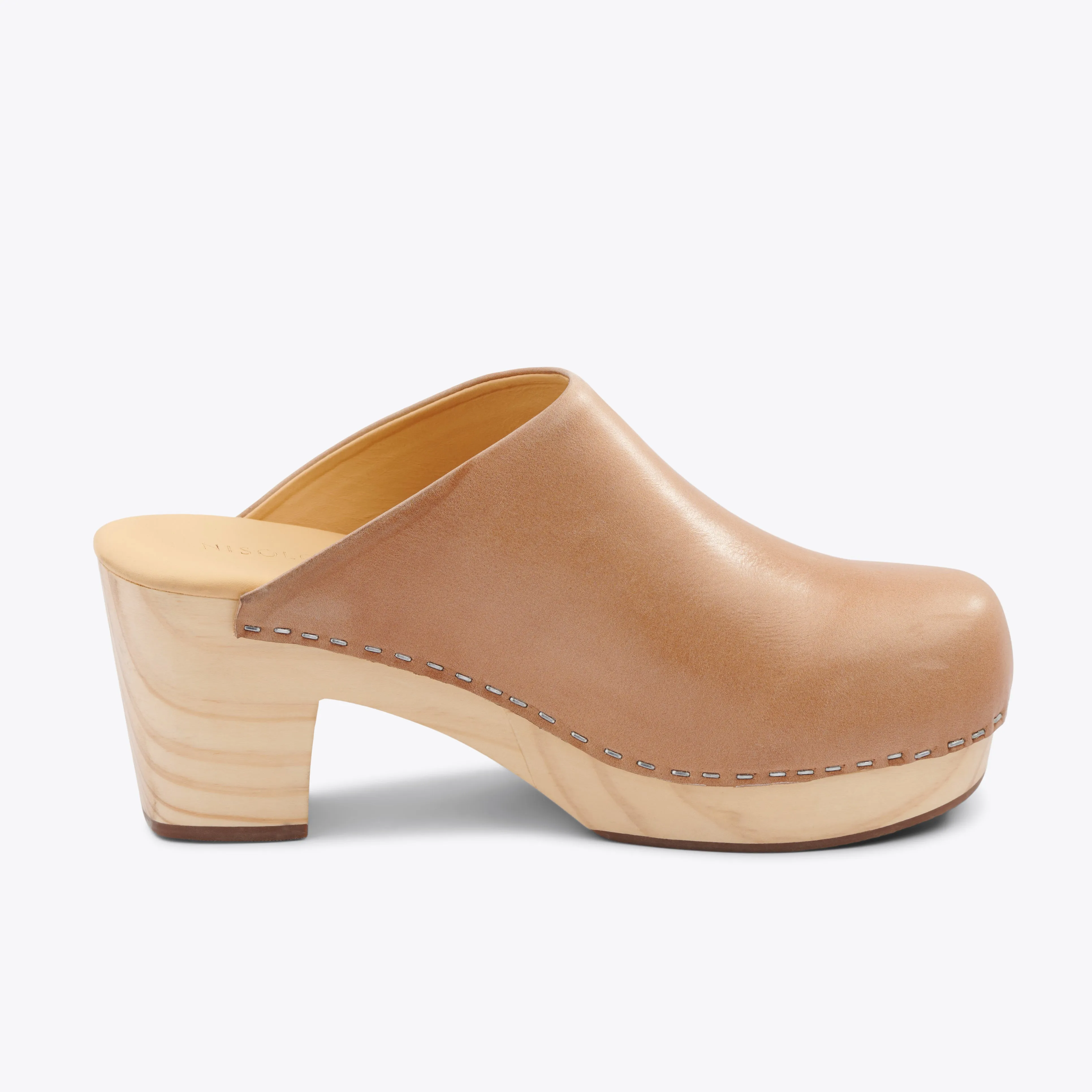 All-Day Heeled Clog Almond -NISOLO