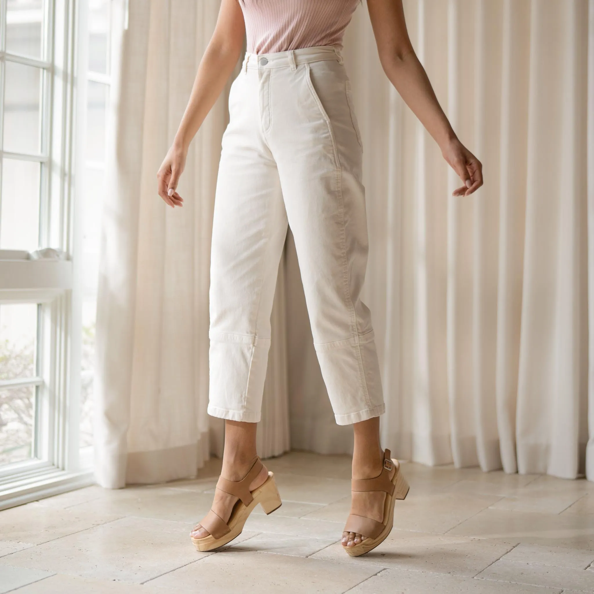 All-Day Open Toe Clog Almond -NISOLO