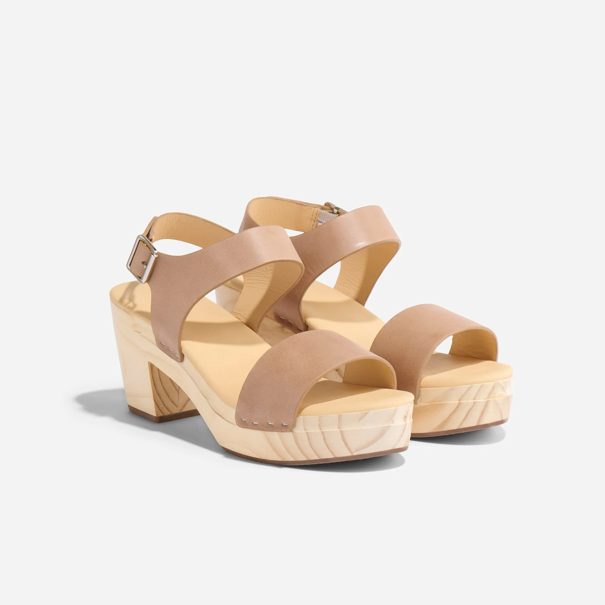 All-Day Open Toe Clog Almond -NISOLO