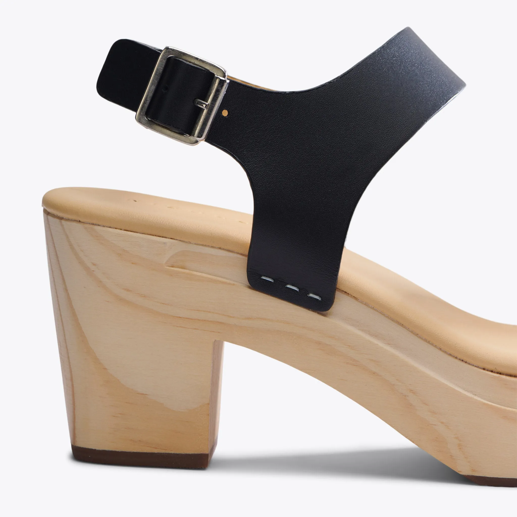 All-Day Open Toe Clog Black -NISOLO
