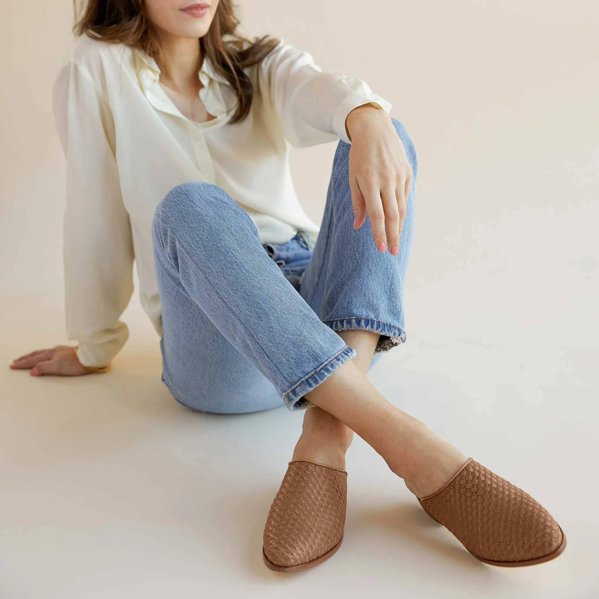 Ama Woven Mule Woven Almond -NISOLO