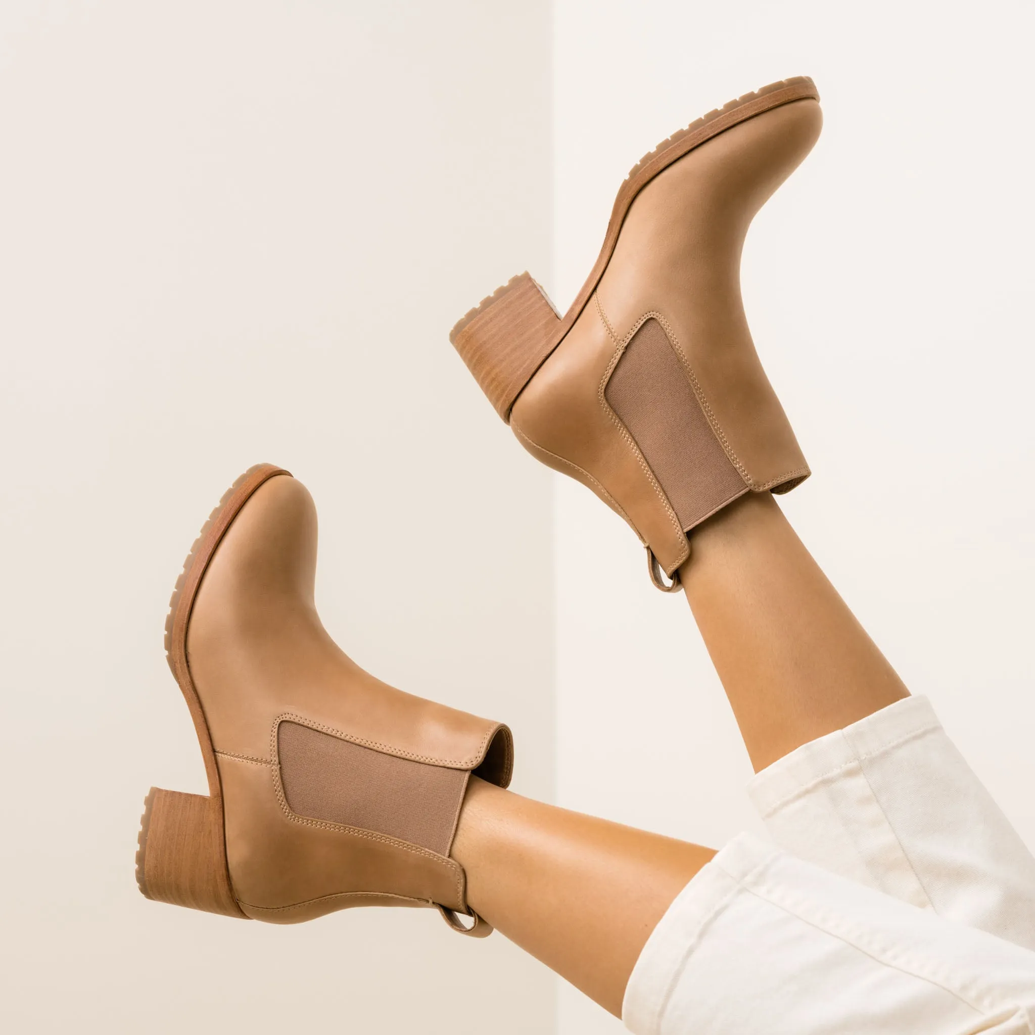 Ana Go-To Heeled Chelsea Boot Almond -NISOLO