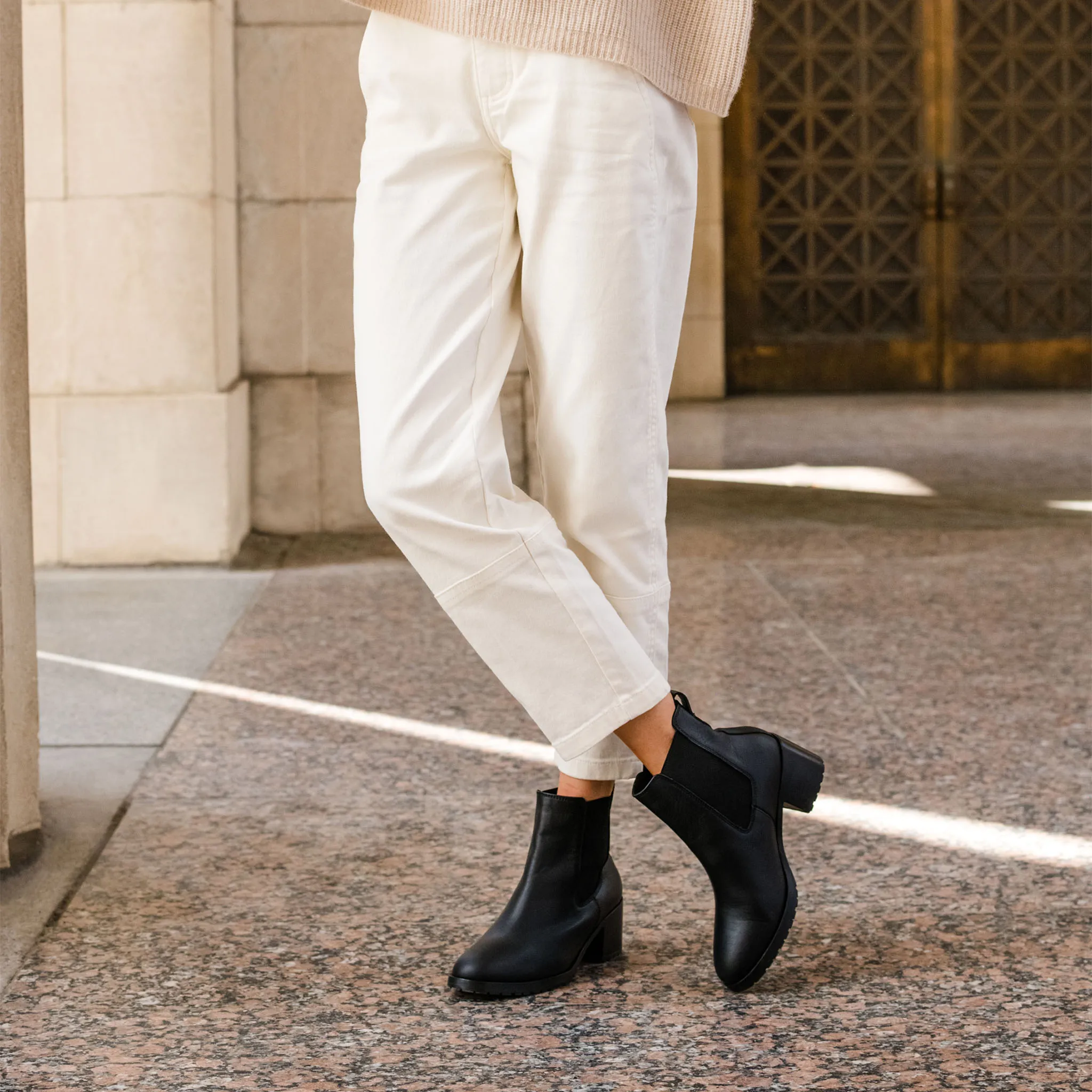 Ana Go-To Heeled Chelsea Boot Black/Black -NISOLO