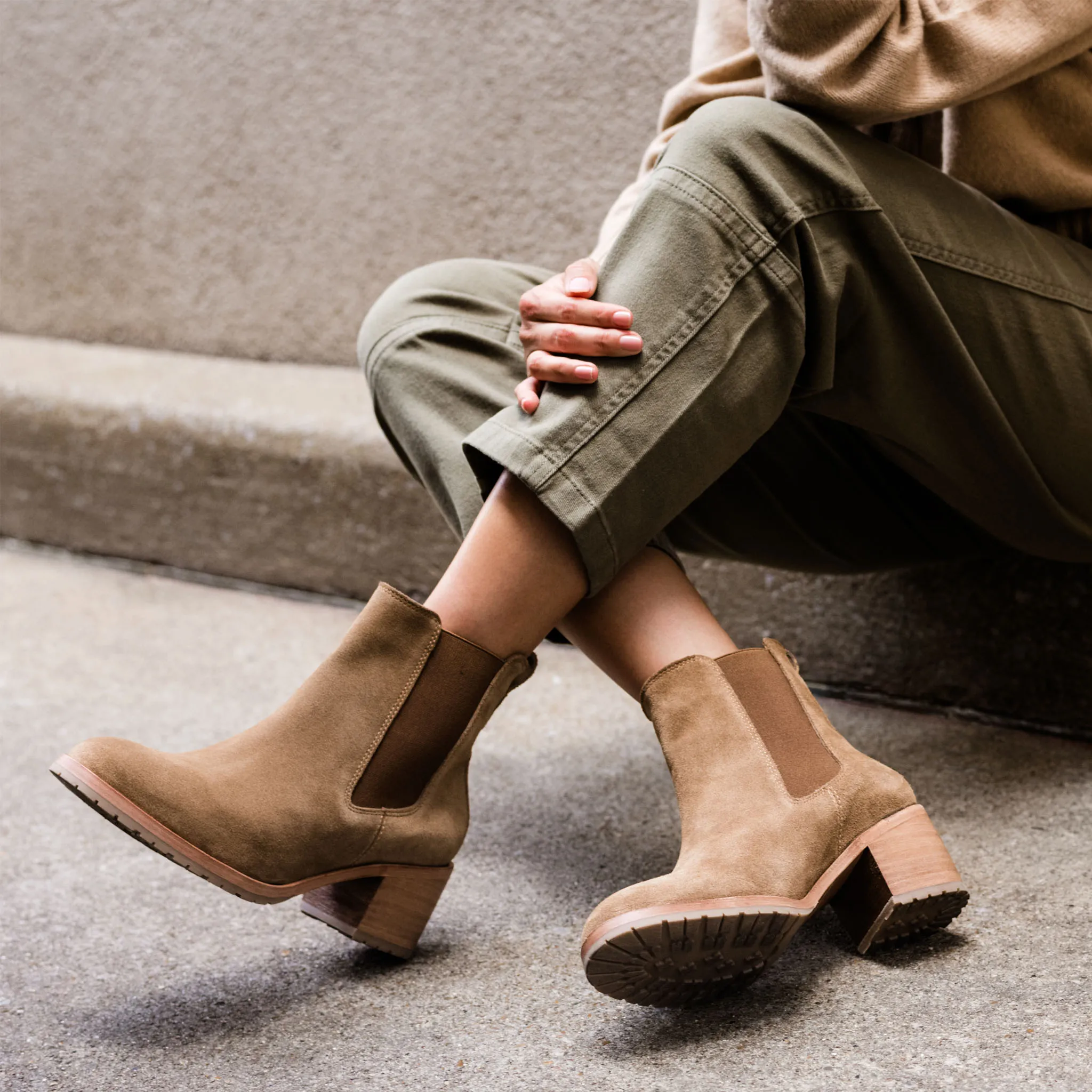 Ana Go-To Heeled Chelsea Boot Taupe Suede -NISOLO