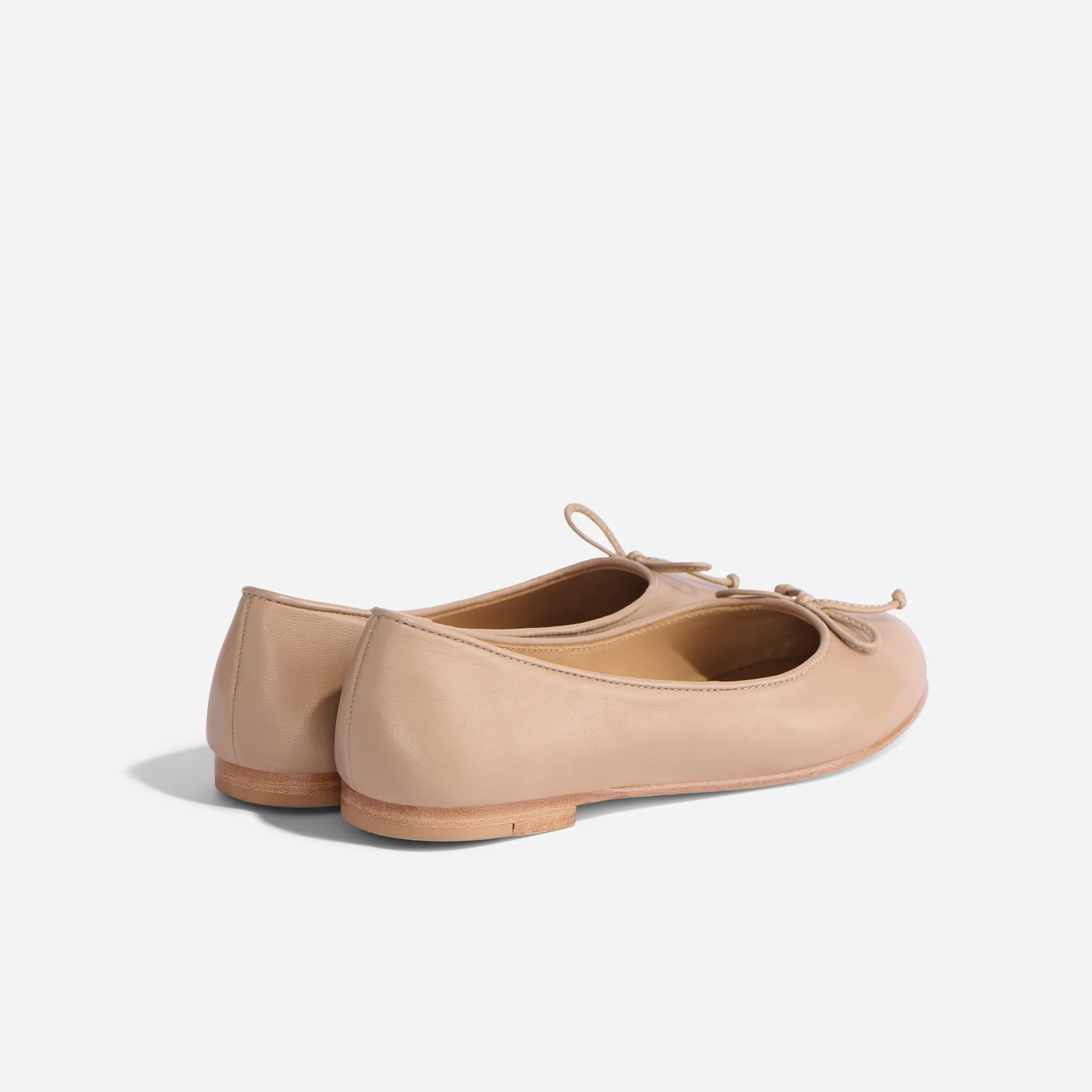 Bea Go-To Ballet Almond -NISOLO