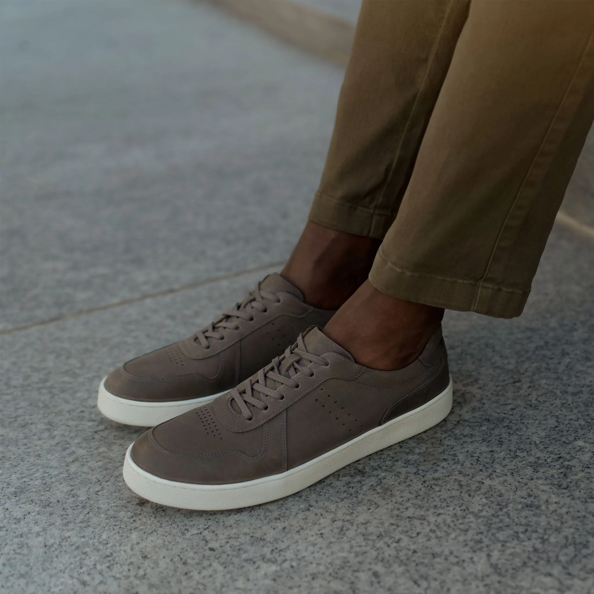 Beto Go-To Court Sneaker Grey -NISOLO