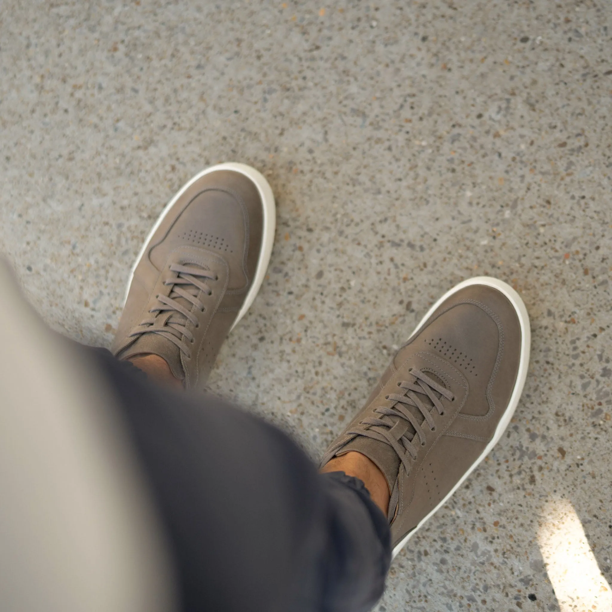 Beto Go-To Court Sneaker Grey -NISOLO