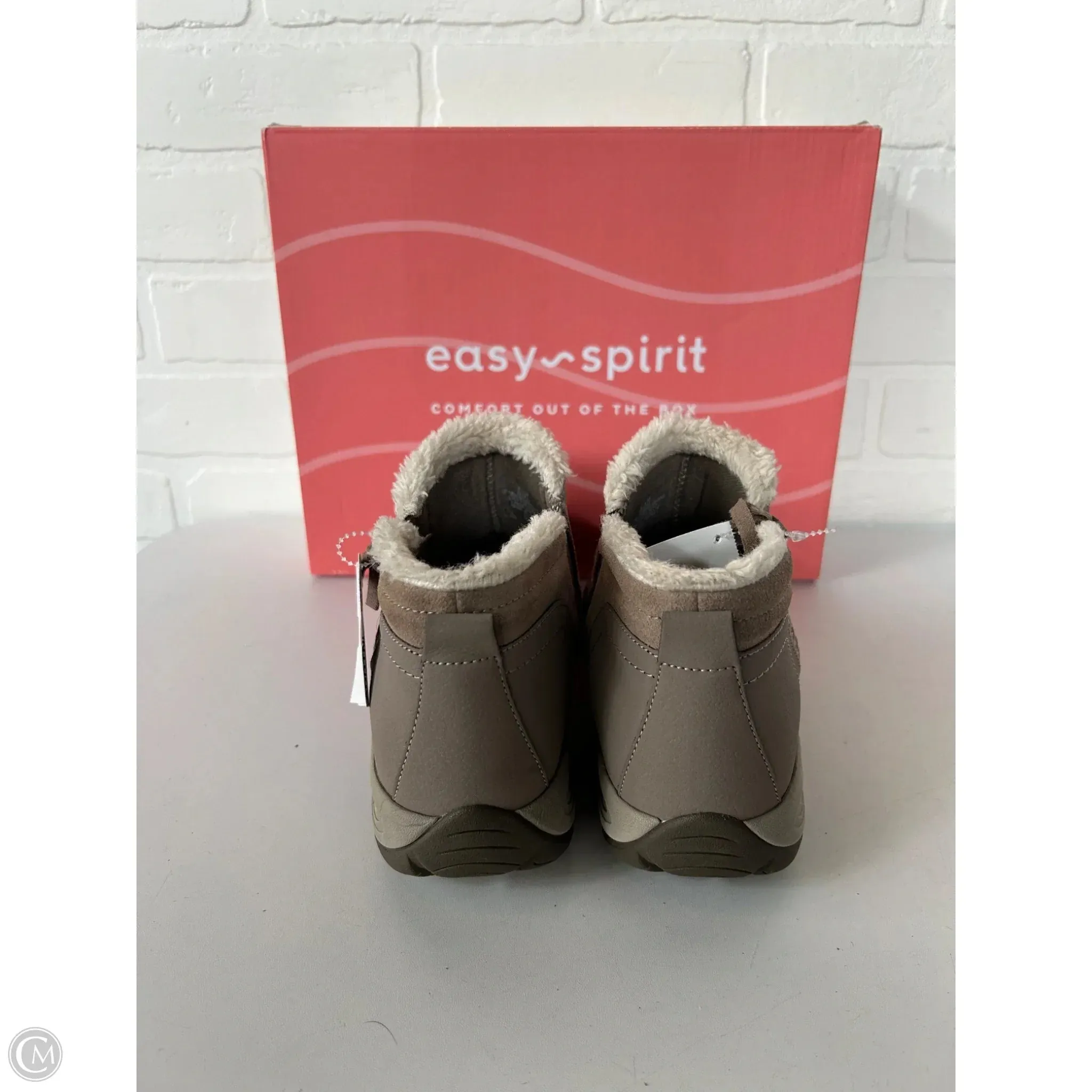 Boots Ankle Flats By Easy Spirit In Brown, Size: 8.5