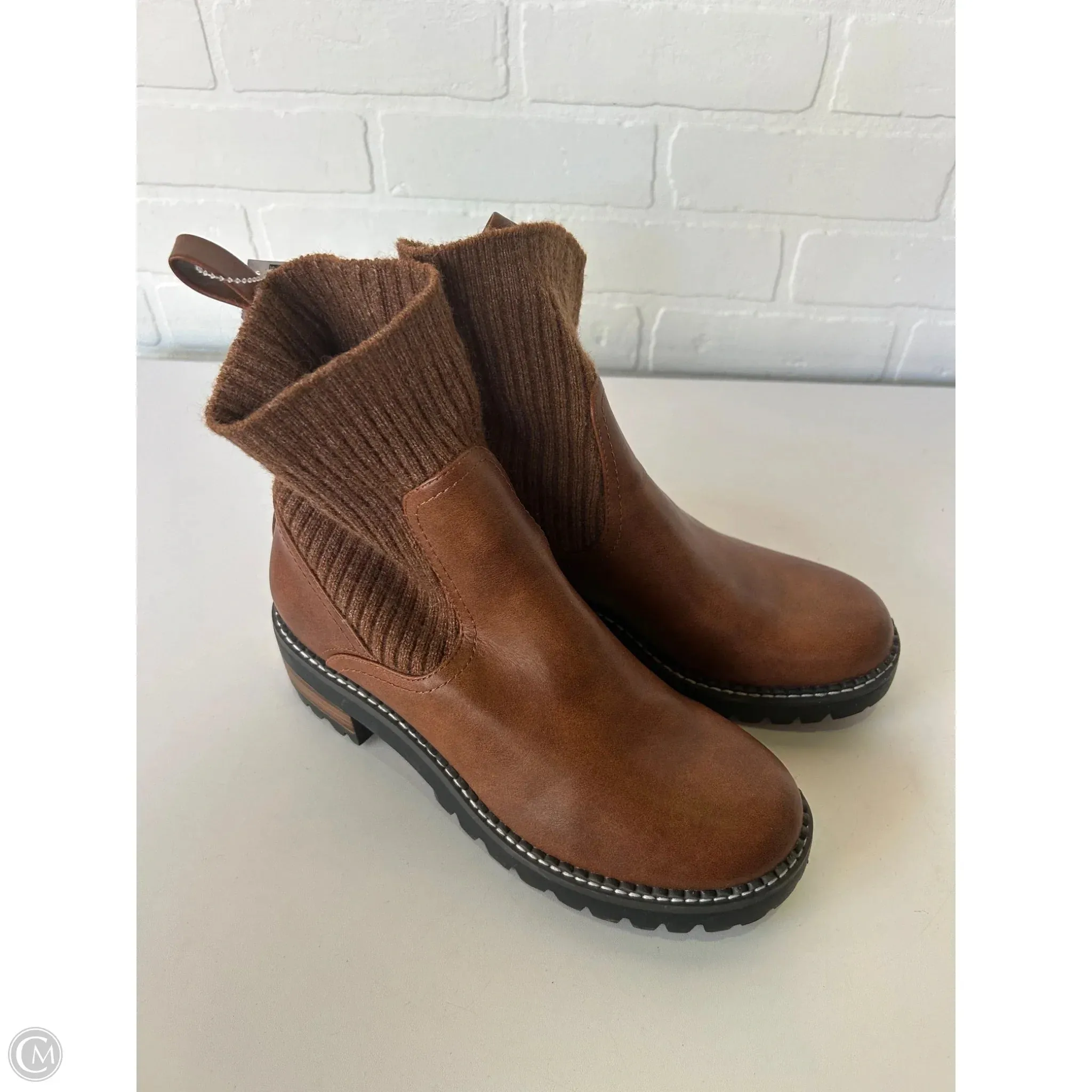 Boots Ankle Flats By Universal Thread In Brown, Size: 8.5