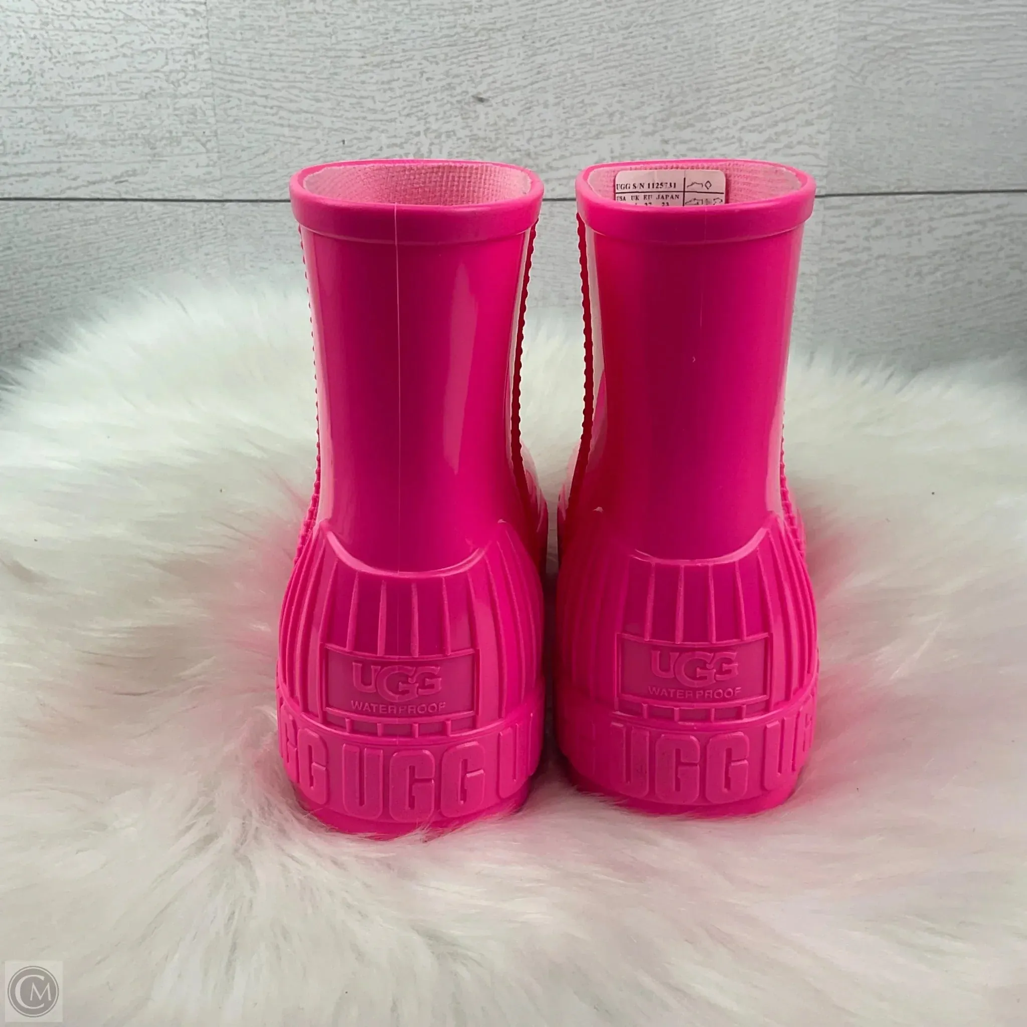 Boots Designer By Ugg In Pink, Size: 6