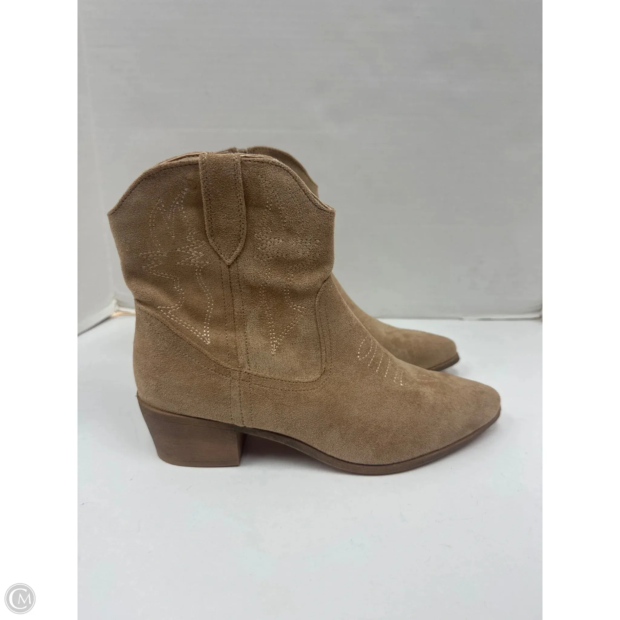 Boots Western By Clothes Mentor In Beige, Size: 8