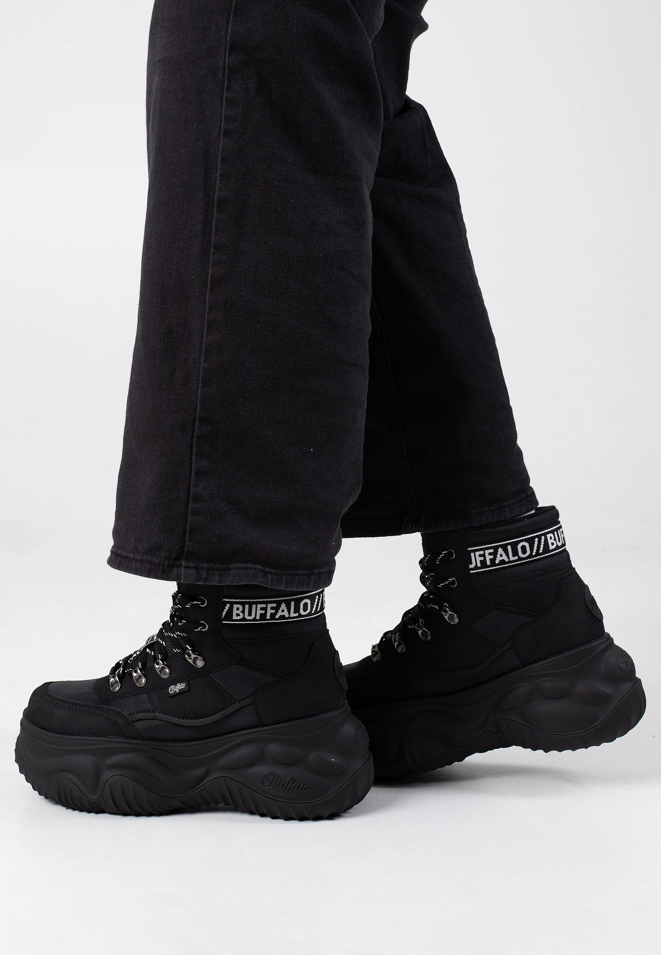 Buffalo - Blader Hiking Vegan Nubuck/Nylon Black - Girl Shoes