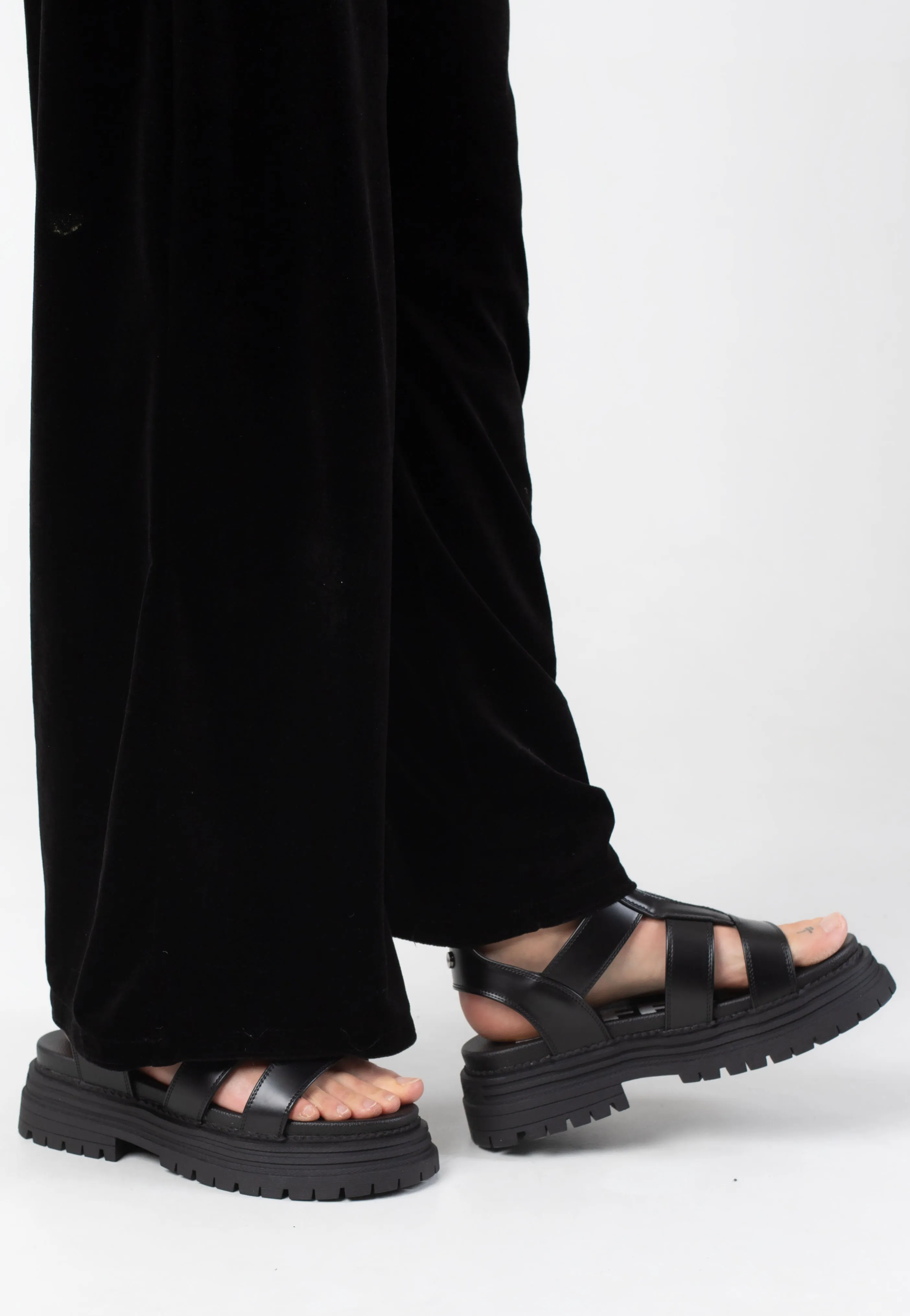 Buffalo - Lennox Zeus Vegan Black - Girl Sandals
