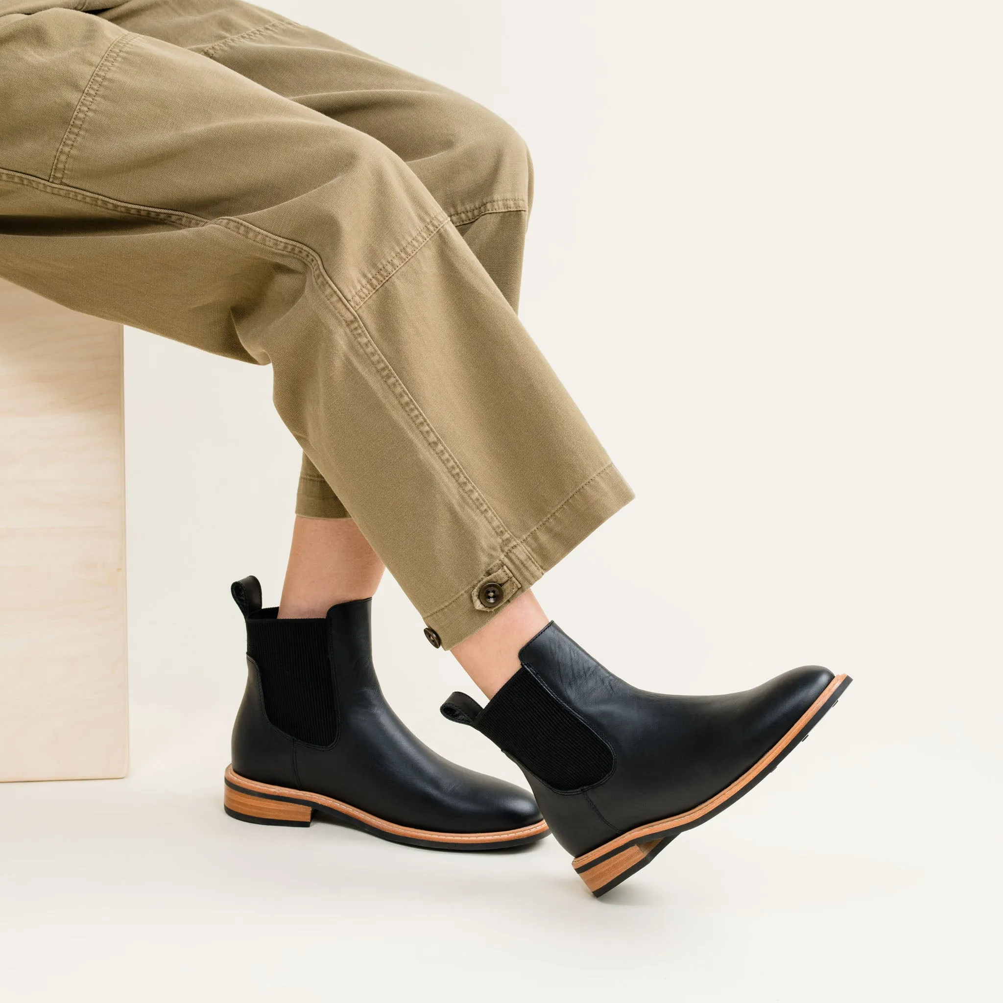 Carmen Chelsea Boot 2.0 Black -NISOLO