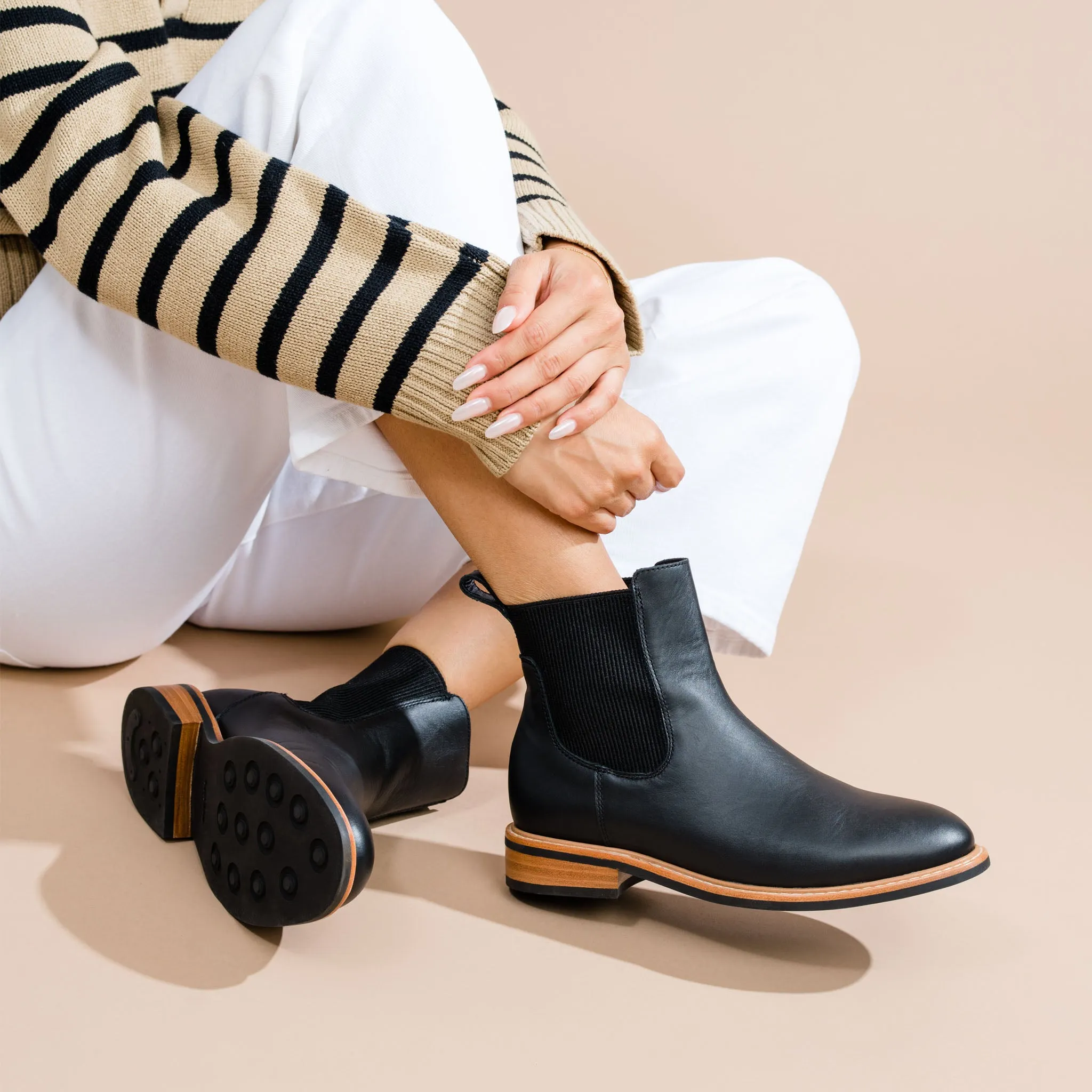 Carmen Chelsea Boot 2.0 Black -NISOLO