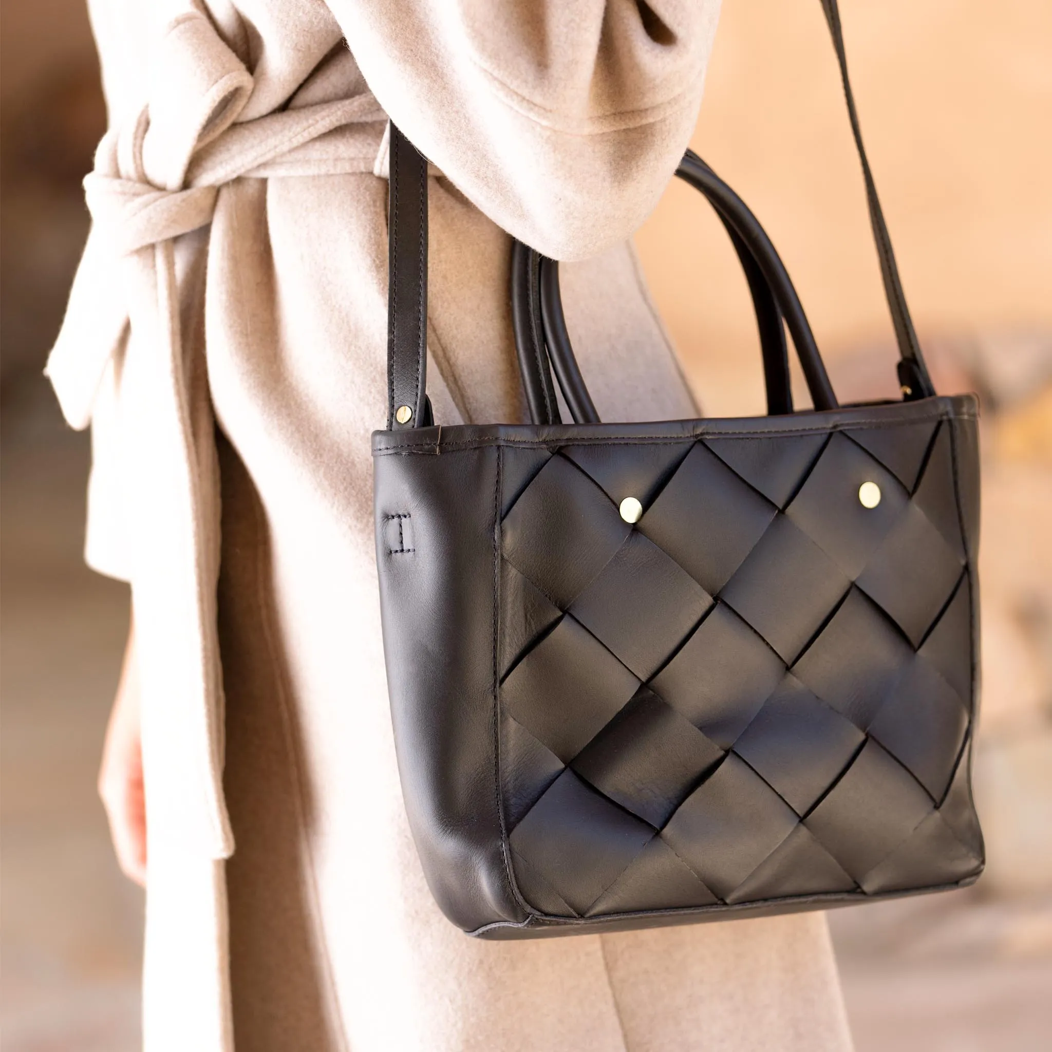 Carry-All Handwoven Satchel Black -NISOLO