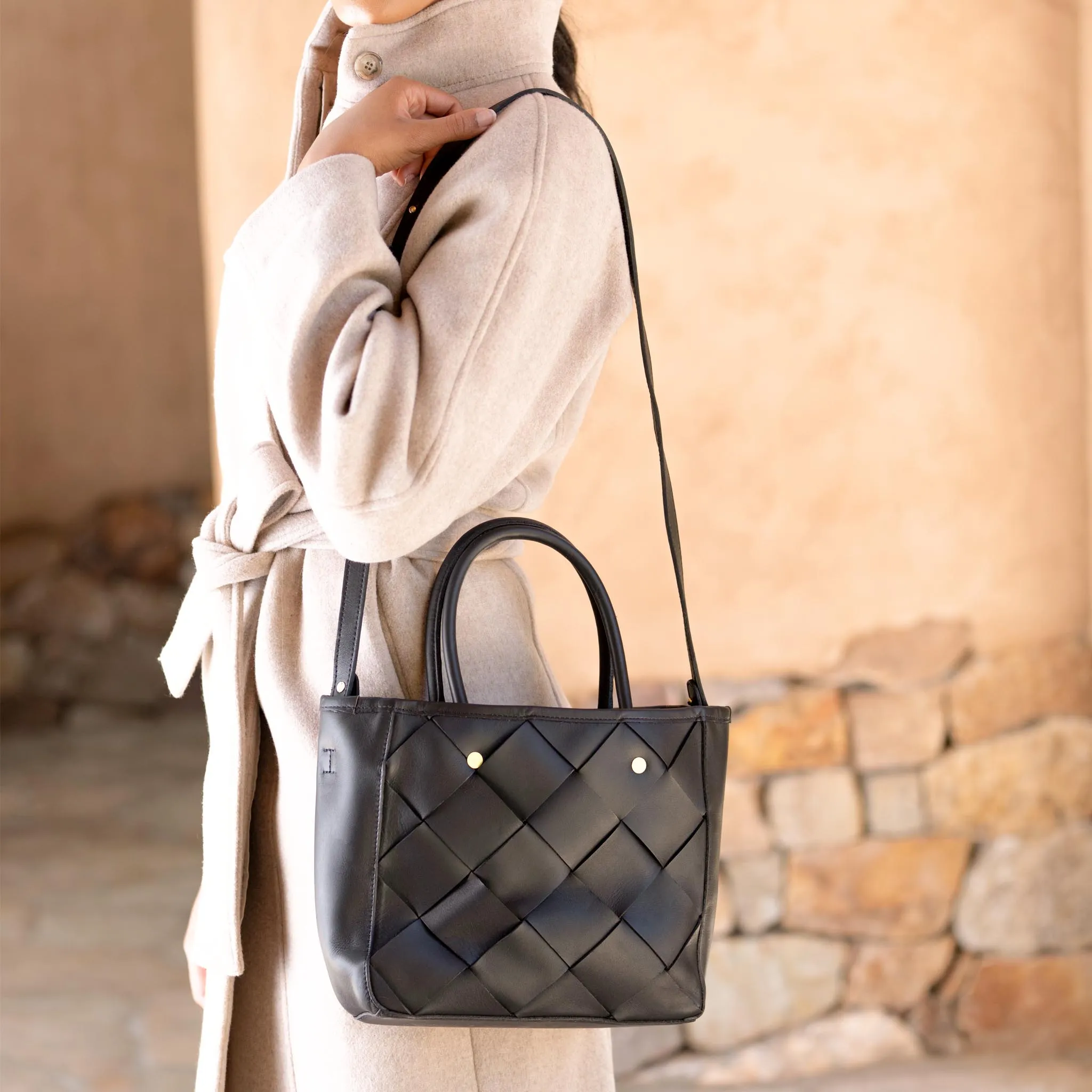 Carry-All Handwoven Satchel Black -NISOLO