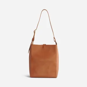 Cecilia Go-To Shoulder Bag Caramel -NISOLO