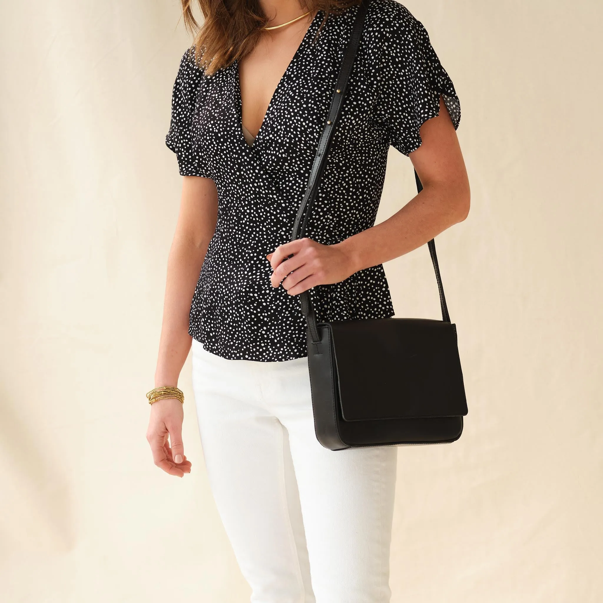 Clara Crossbody Black -NISOLO