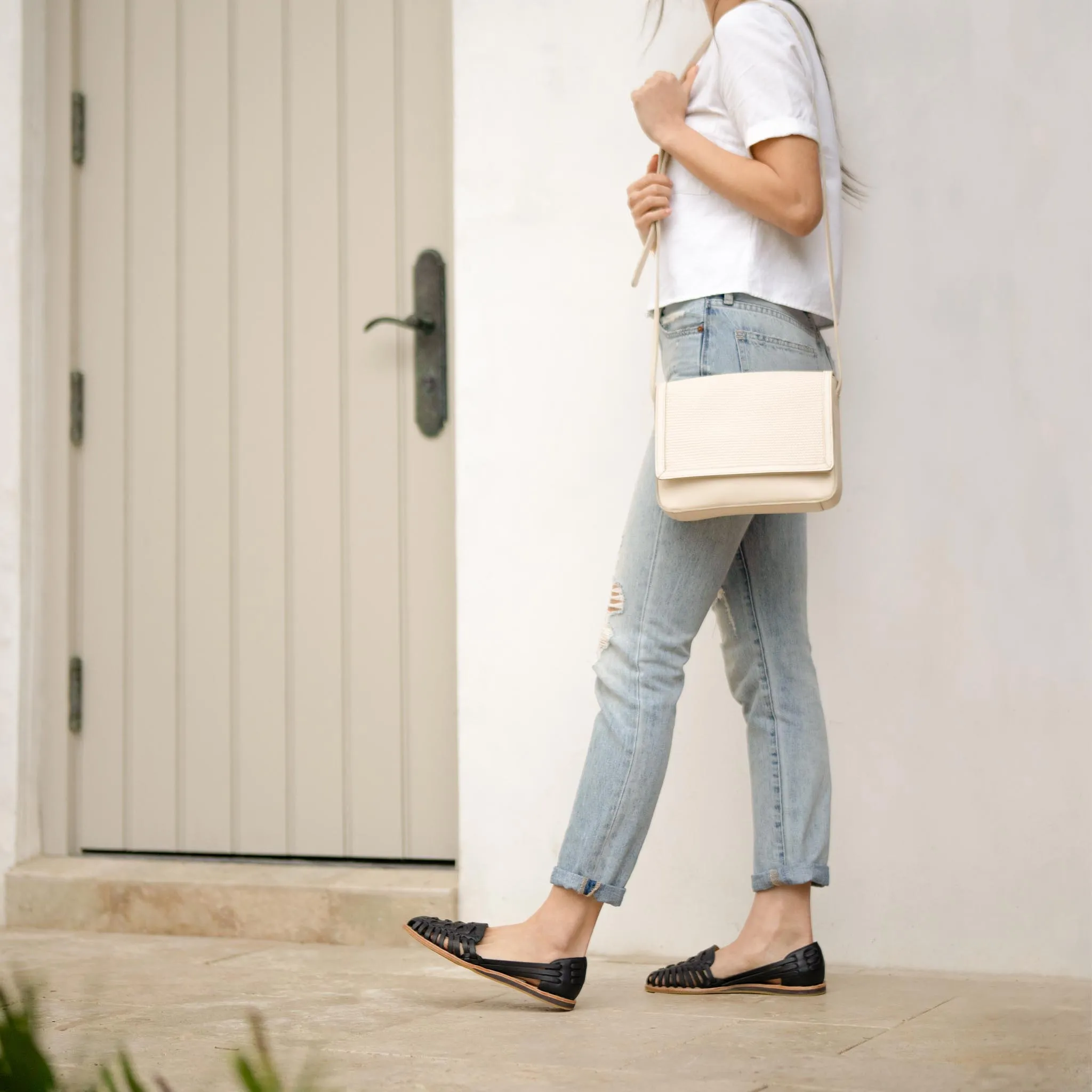 Clara Crossbody Woven Bone -NISOLO