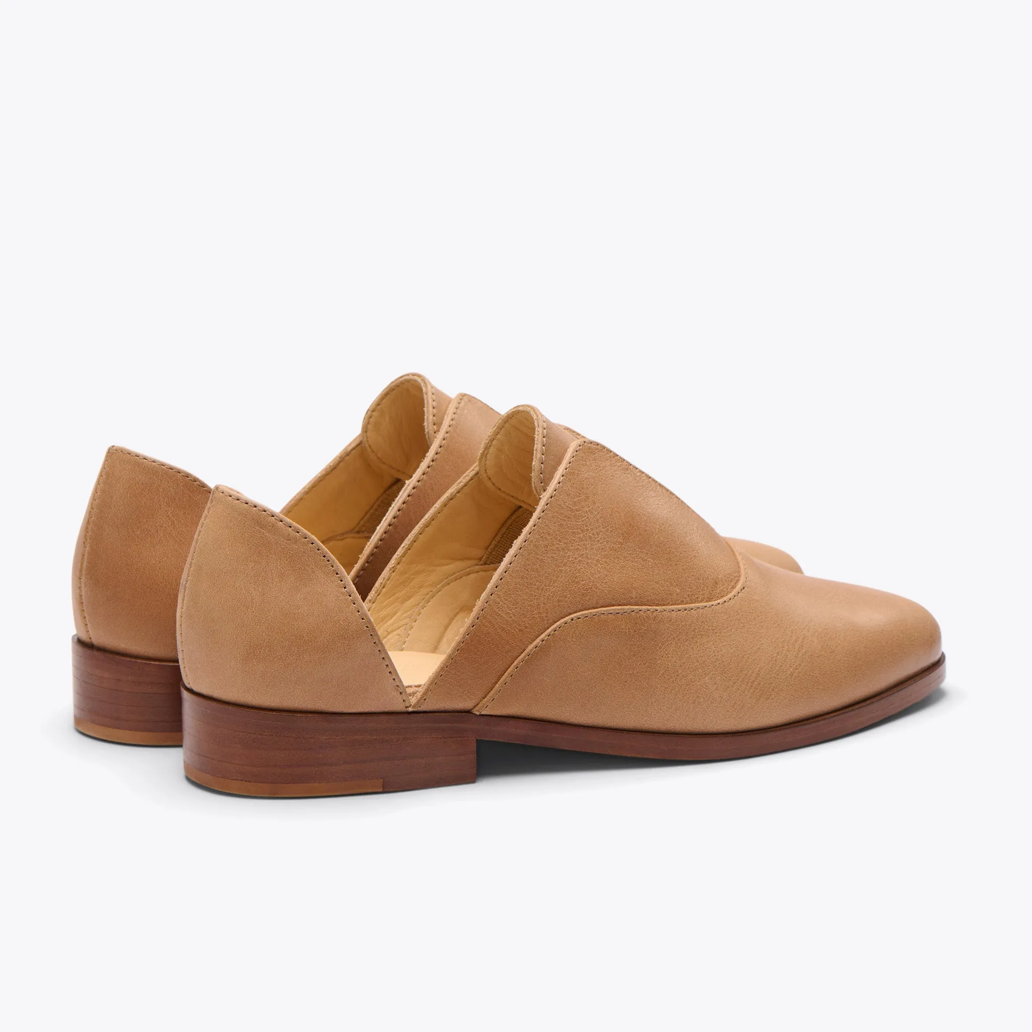 Classic Oxford Almond -NISOLO