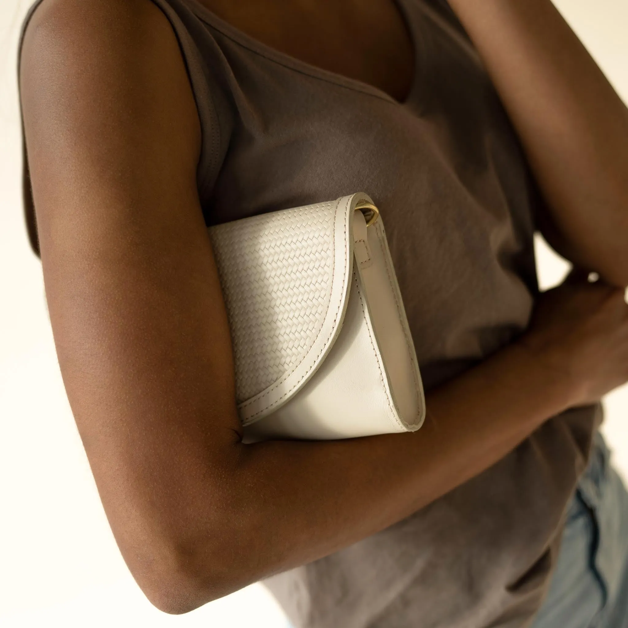 Cleo Convertible Crossbody Woven Bone -NISOLO