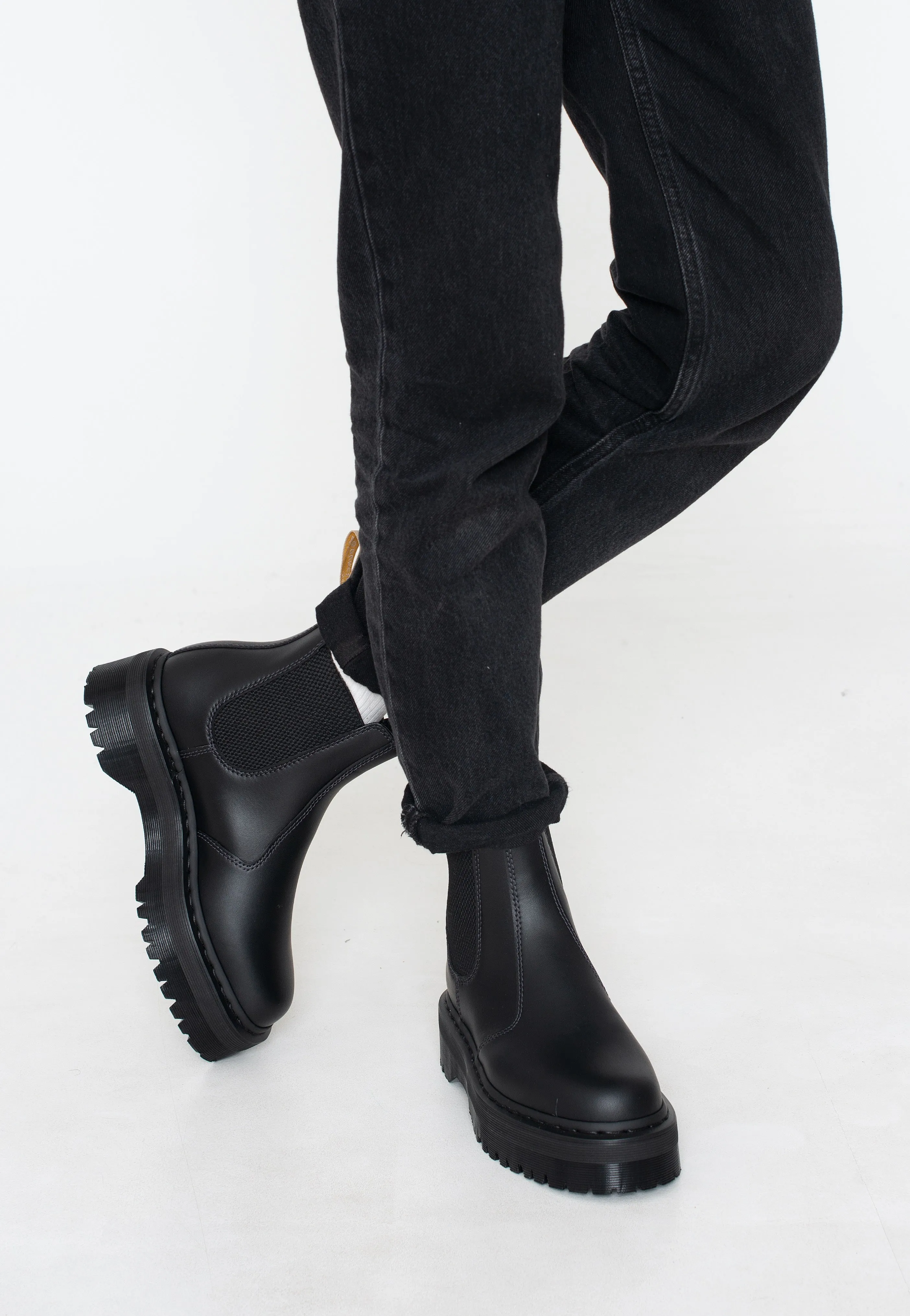 Dr. Martens - V 2976 Quad Mono Black Felix Rub Off - Girl Shoes