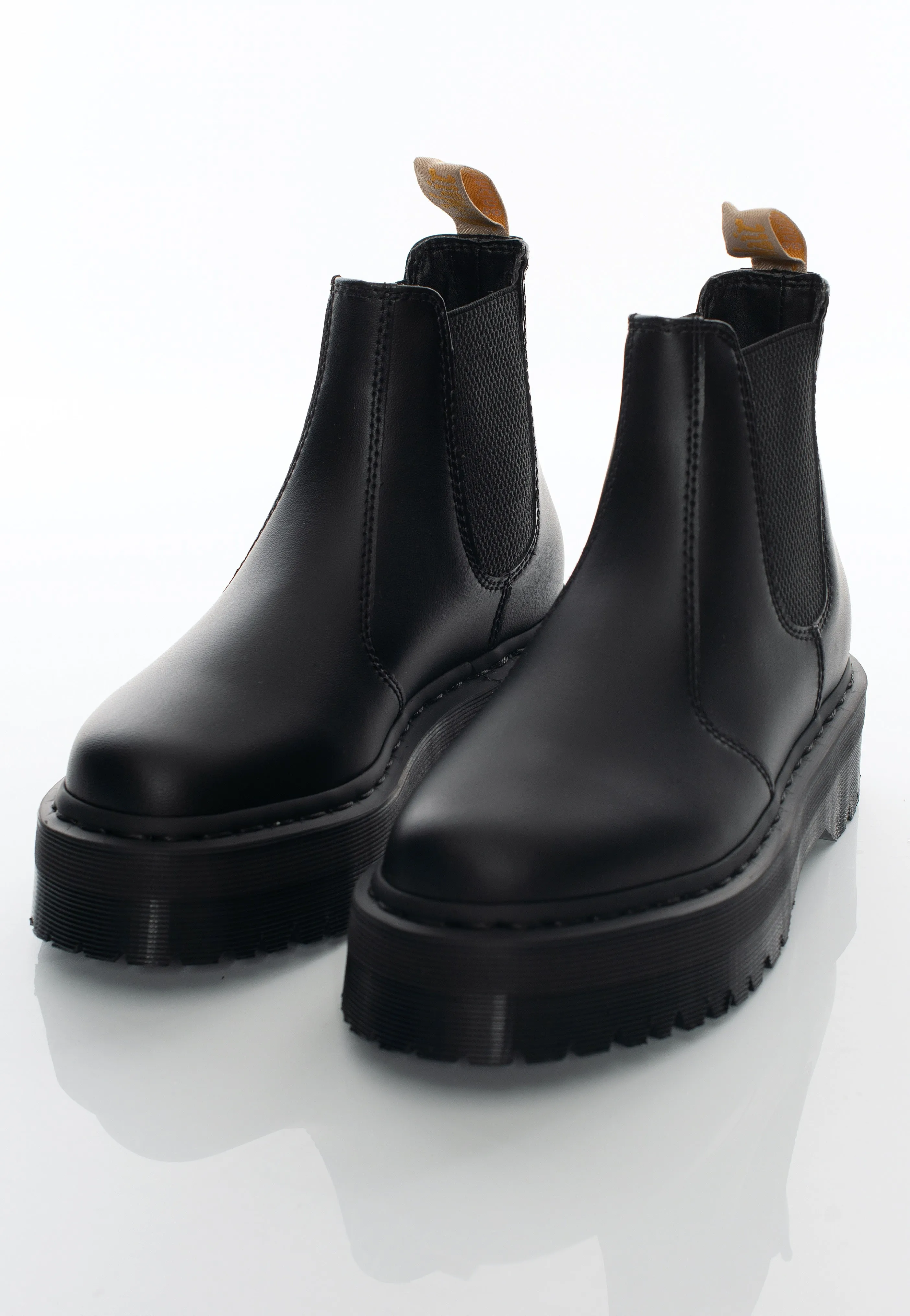 Dr. Martens - V 2976 Quad Mono Black Felix Rub Off - Girl Shoes