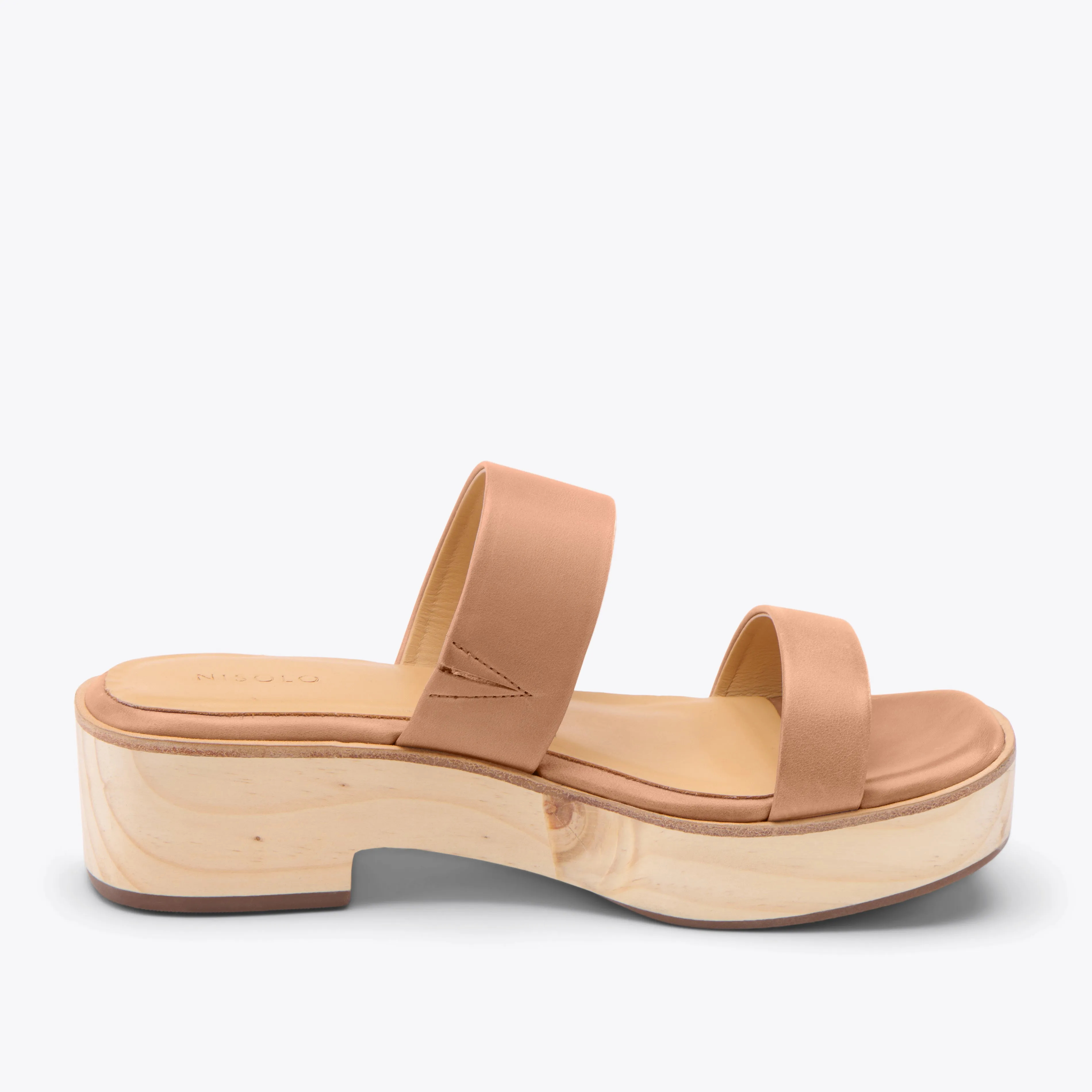 Ellie All-Day Clog Almond -NISOLO