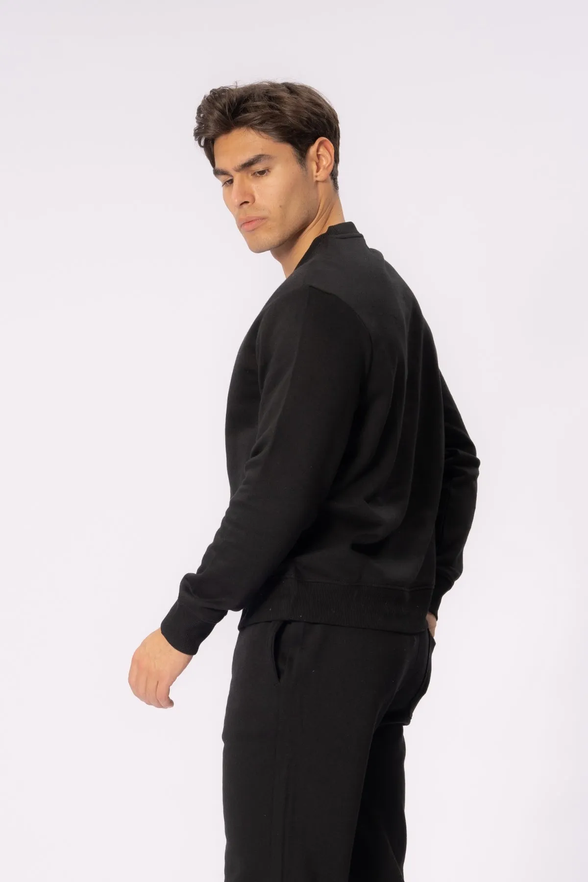 Essential Crewneck - Black
