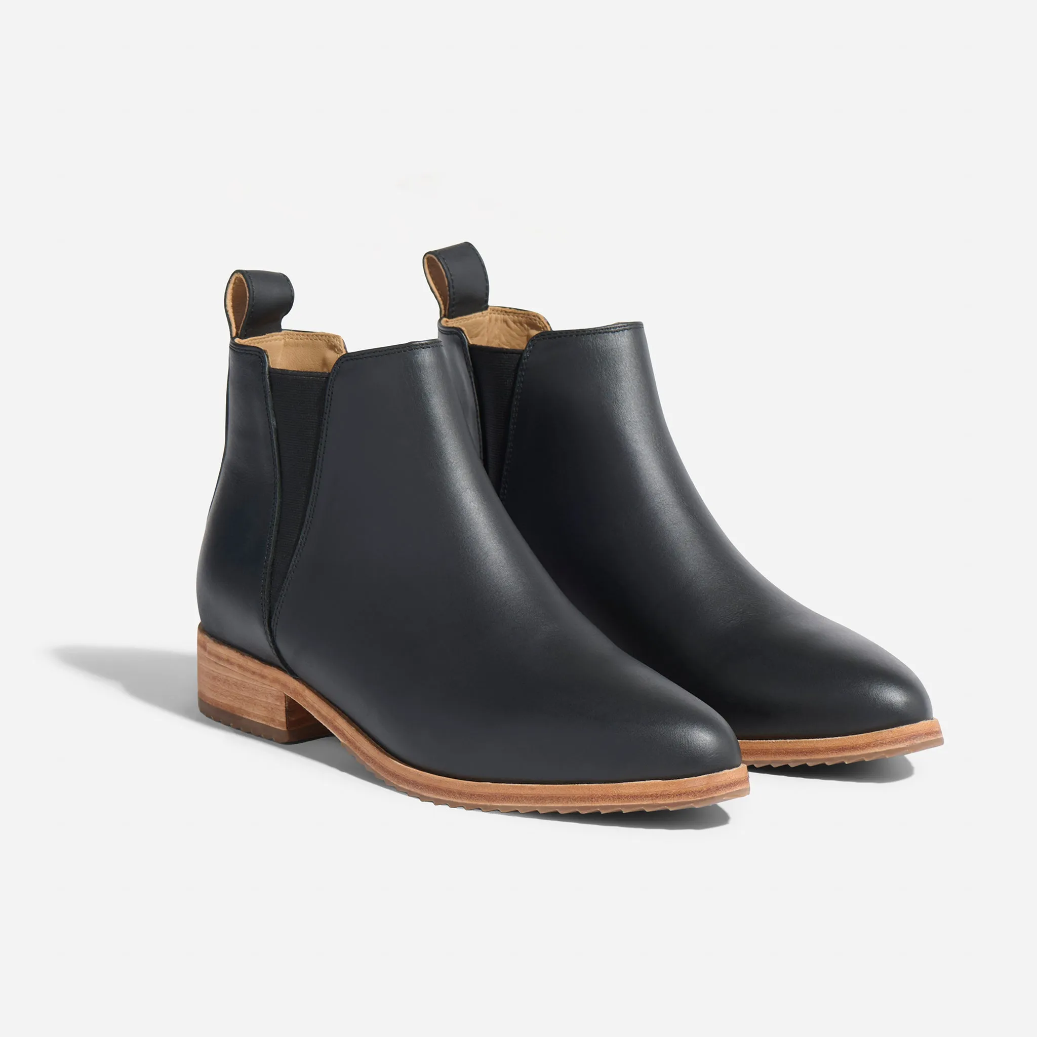 Eva Everyday Chelsea Boot Black -NISOLO