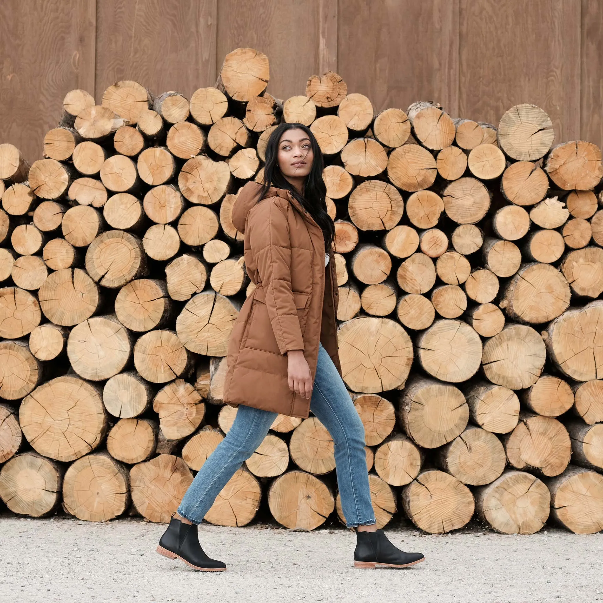 Eva Everyday Chelsea Boot Black -NISOLO