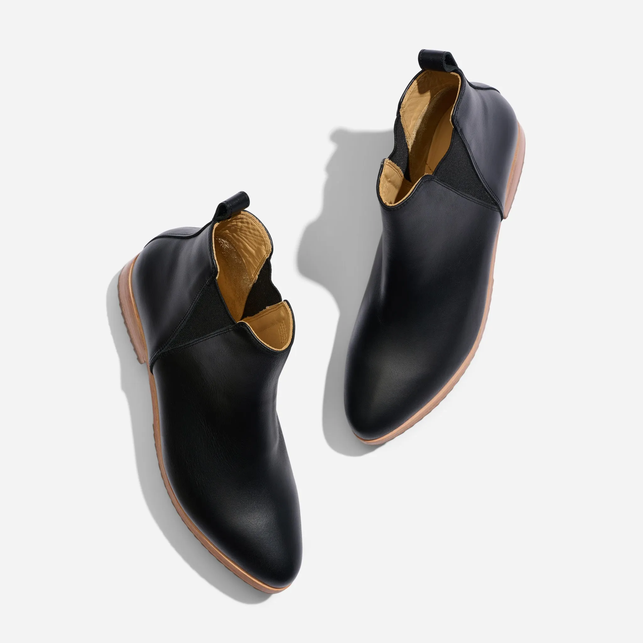 Eva Everyday Chelsea Boot Black -NISOLO