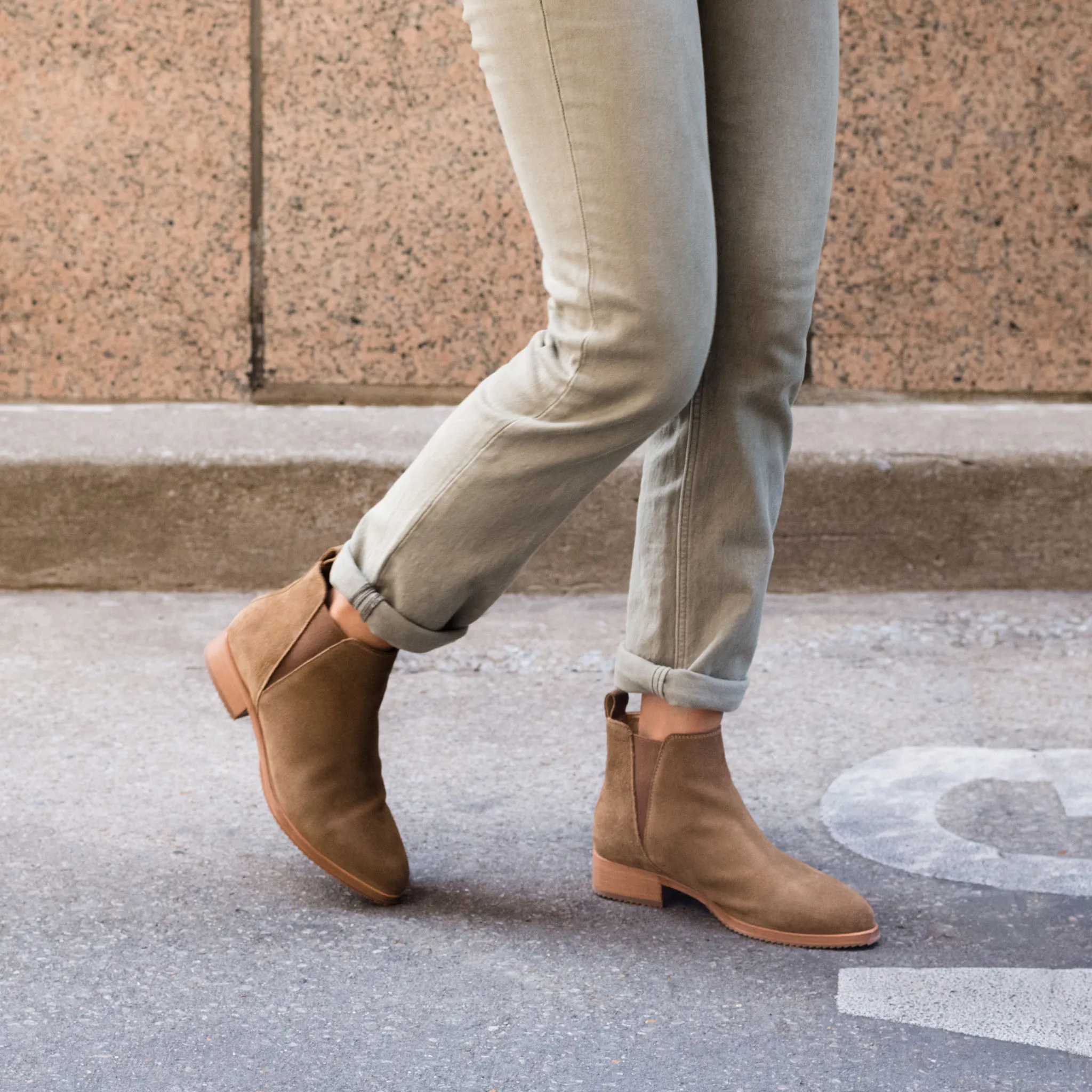 Eva Everyday Chelsea Boot Taupe Suede -NISOLO