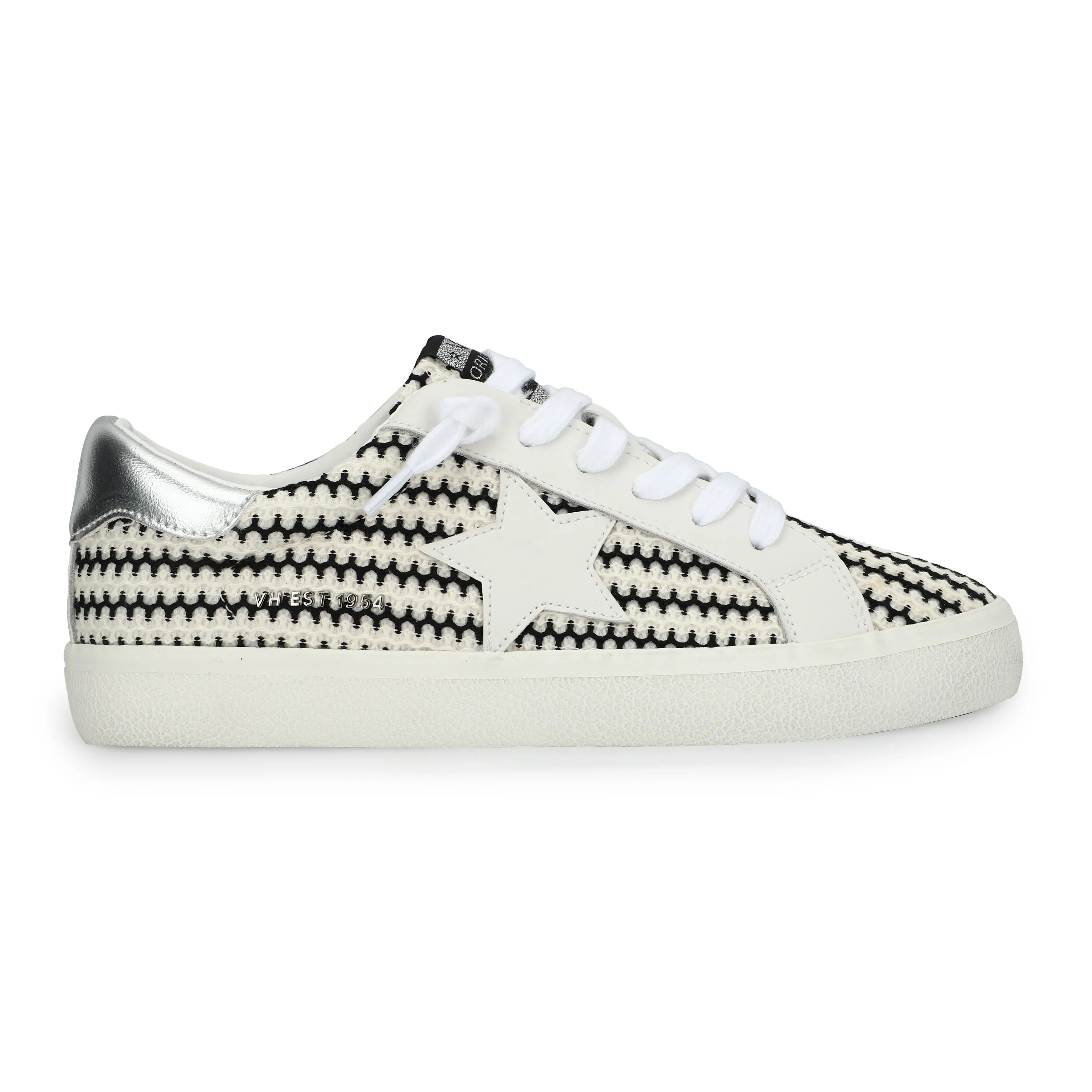 FLAIR 45 - BLACK/WHITE CROCHET