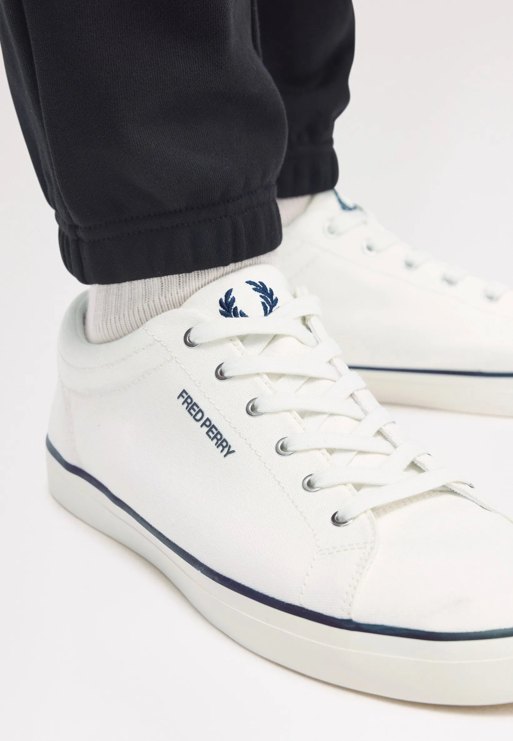Fred Perry - Baseline Canvas Snow White - Shoes