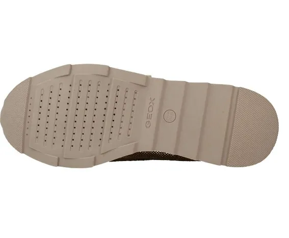 Geox Women's D Gendry A Low-Top Sneakers, Taupe Gold