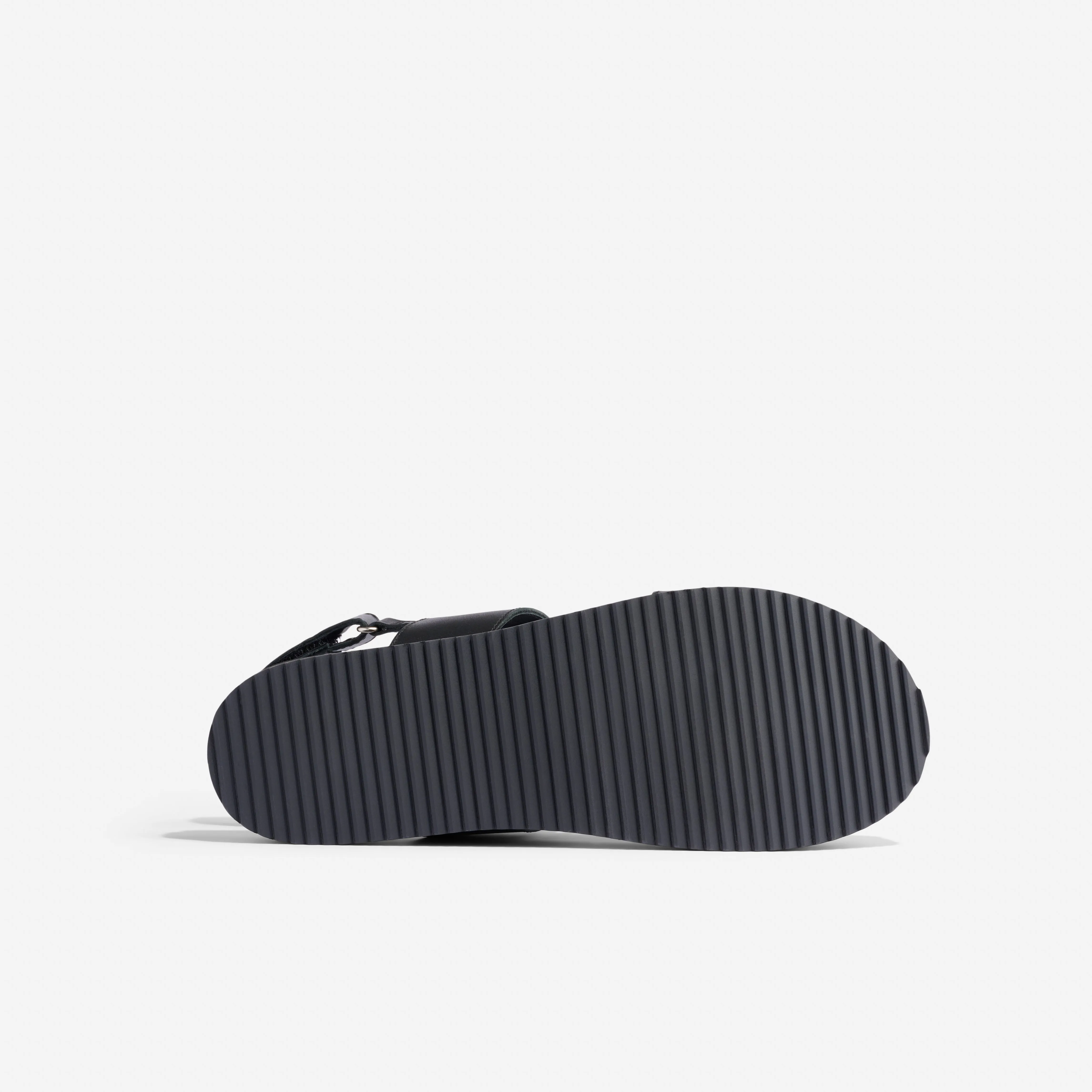 Go-To Flatform Sandal 2.0 Black/Black -NISOLO