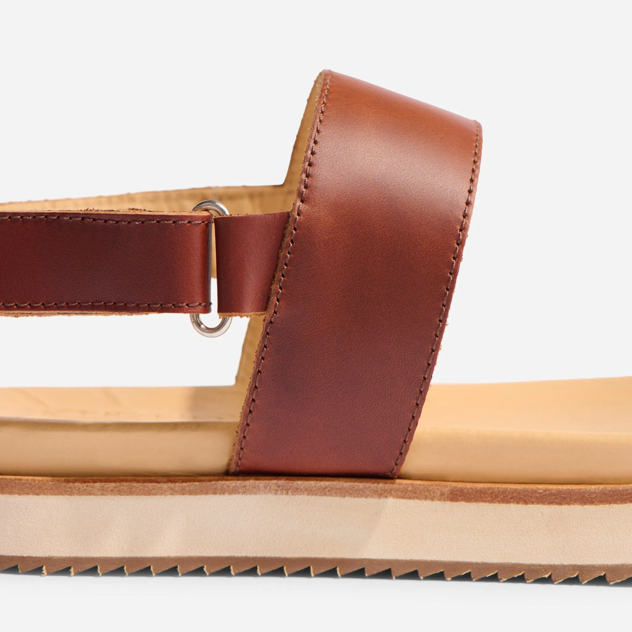Go-To Flatform Sandal Brandy -NISOLO