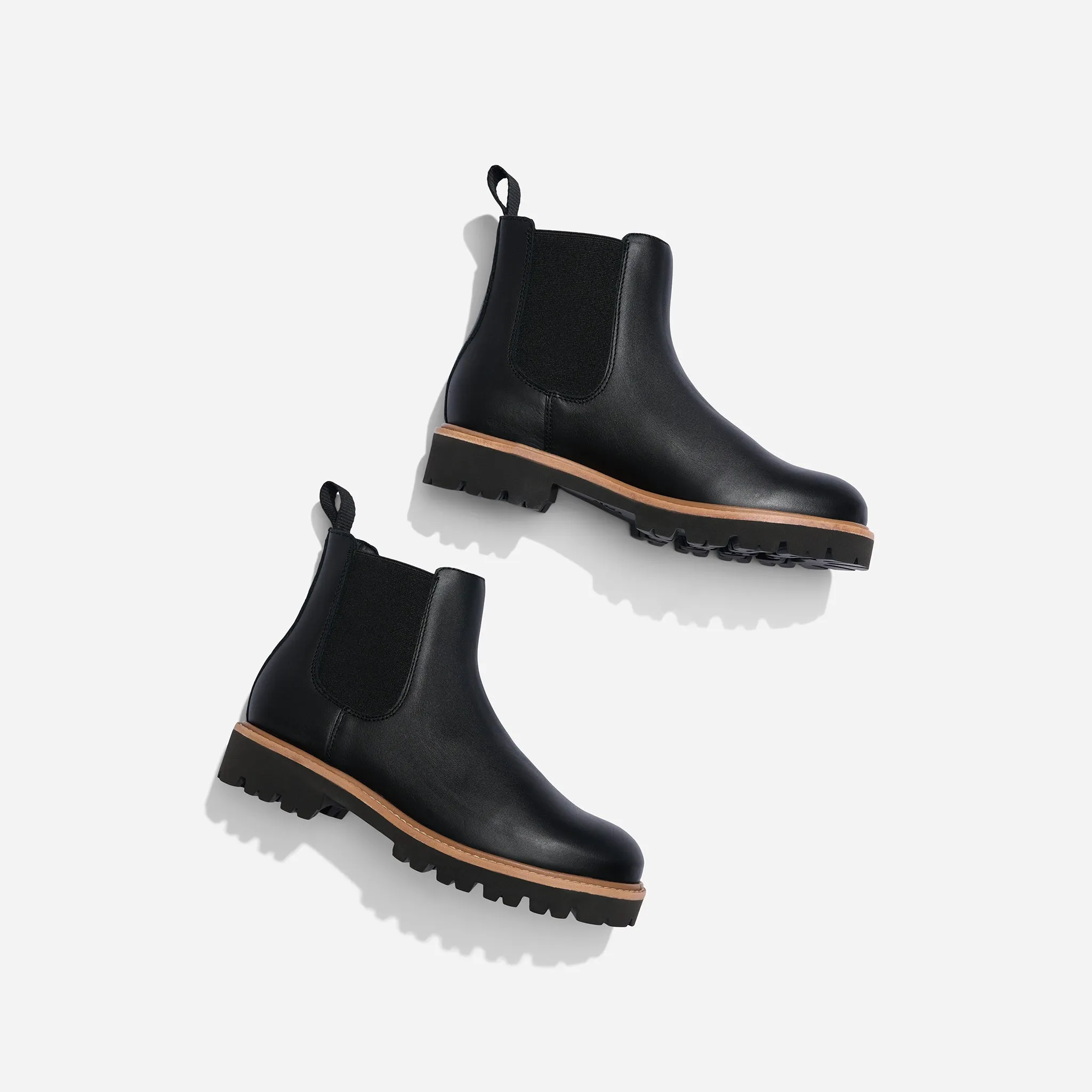 Go-To Lug Chelsea Boot 2.0 Black -NISOLO