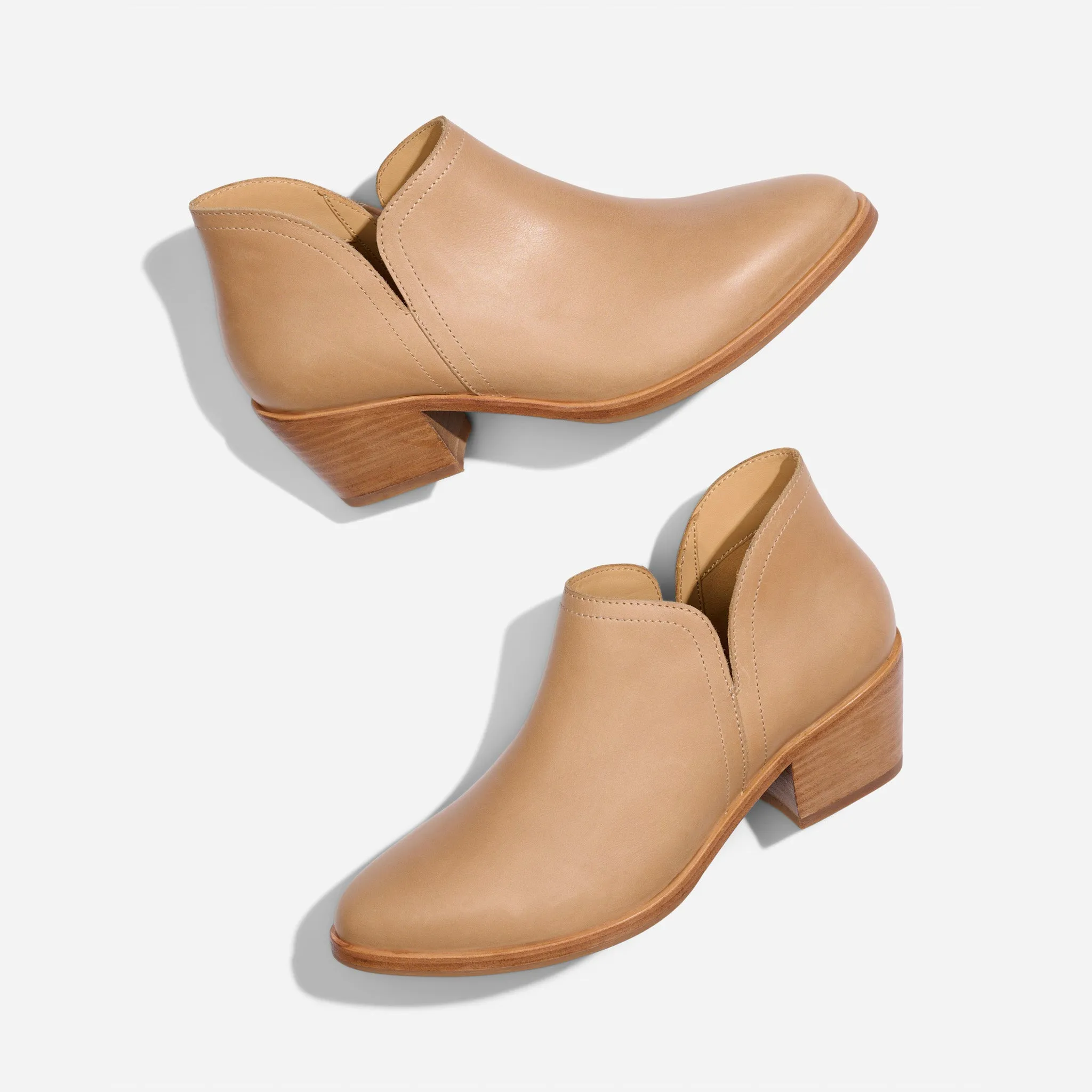 Mia Everyday Ankle Bootie Almond -NISOLO