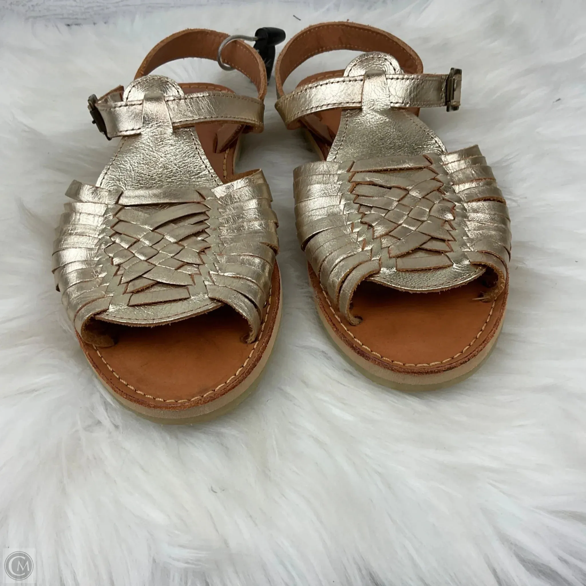 Sandals Flats By Cmc In Gold, Size: 10