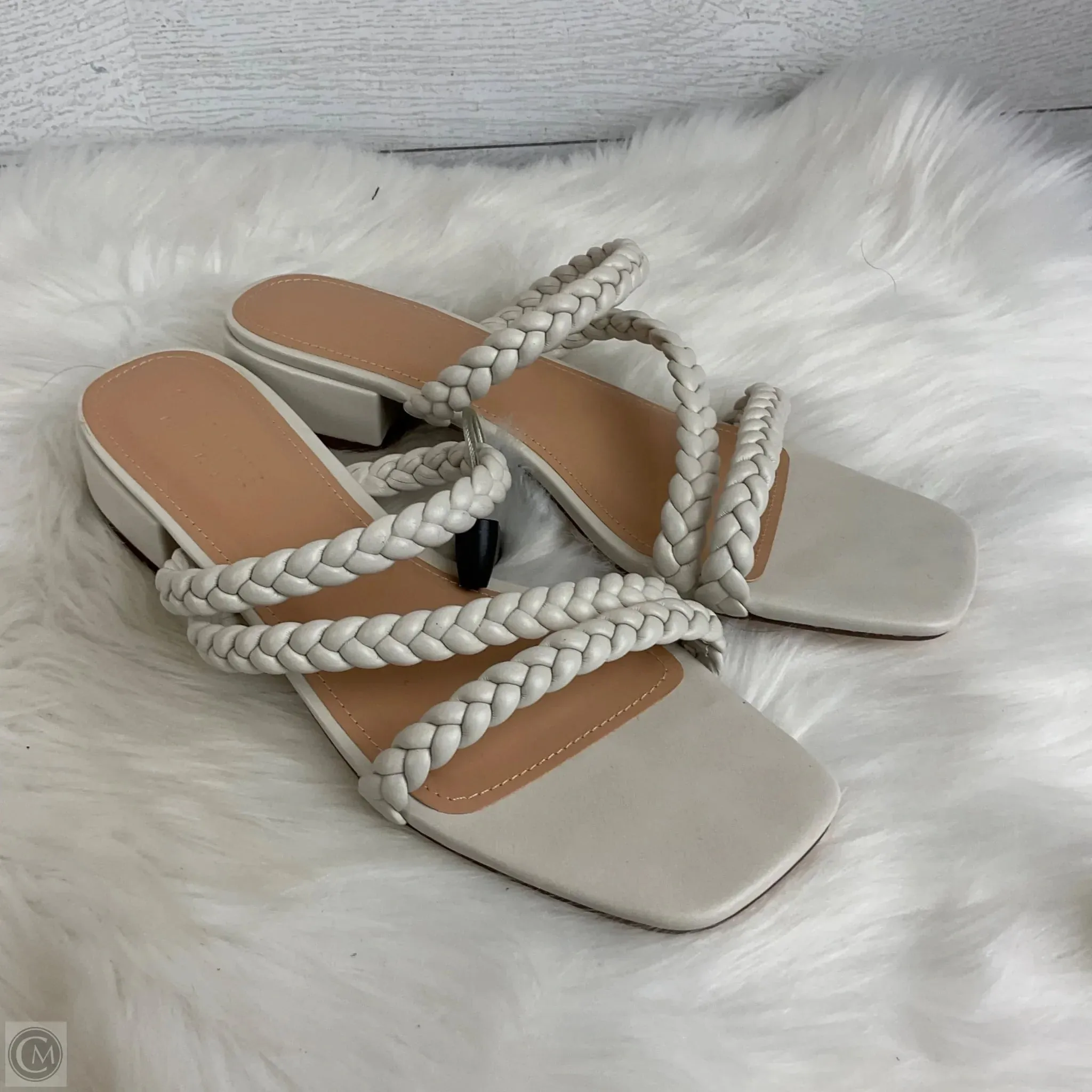 Sandals Heels Block By Cushionaire In White, Size: 10