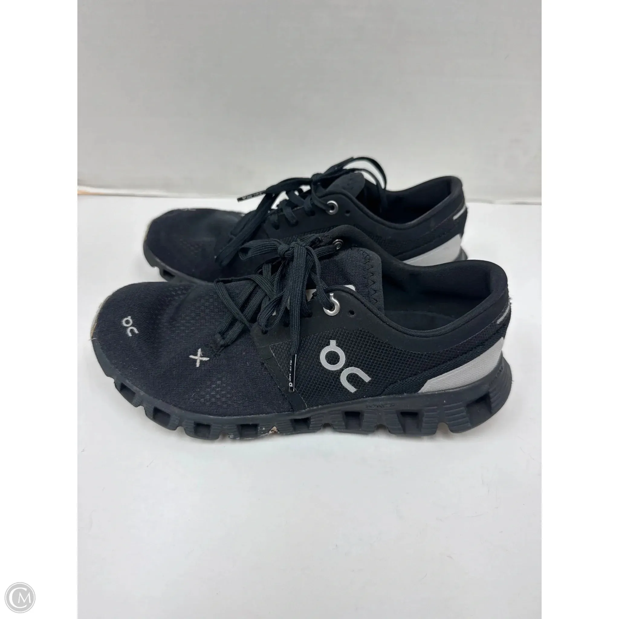 Shoes Athletic By On In Black, Size: 6.5