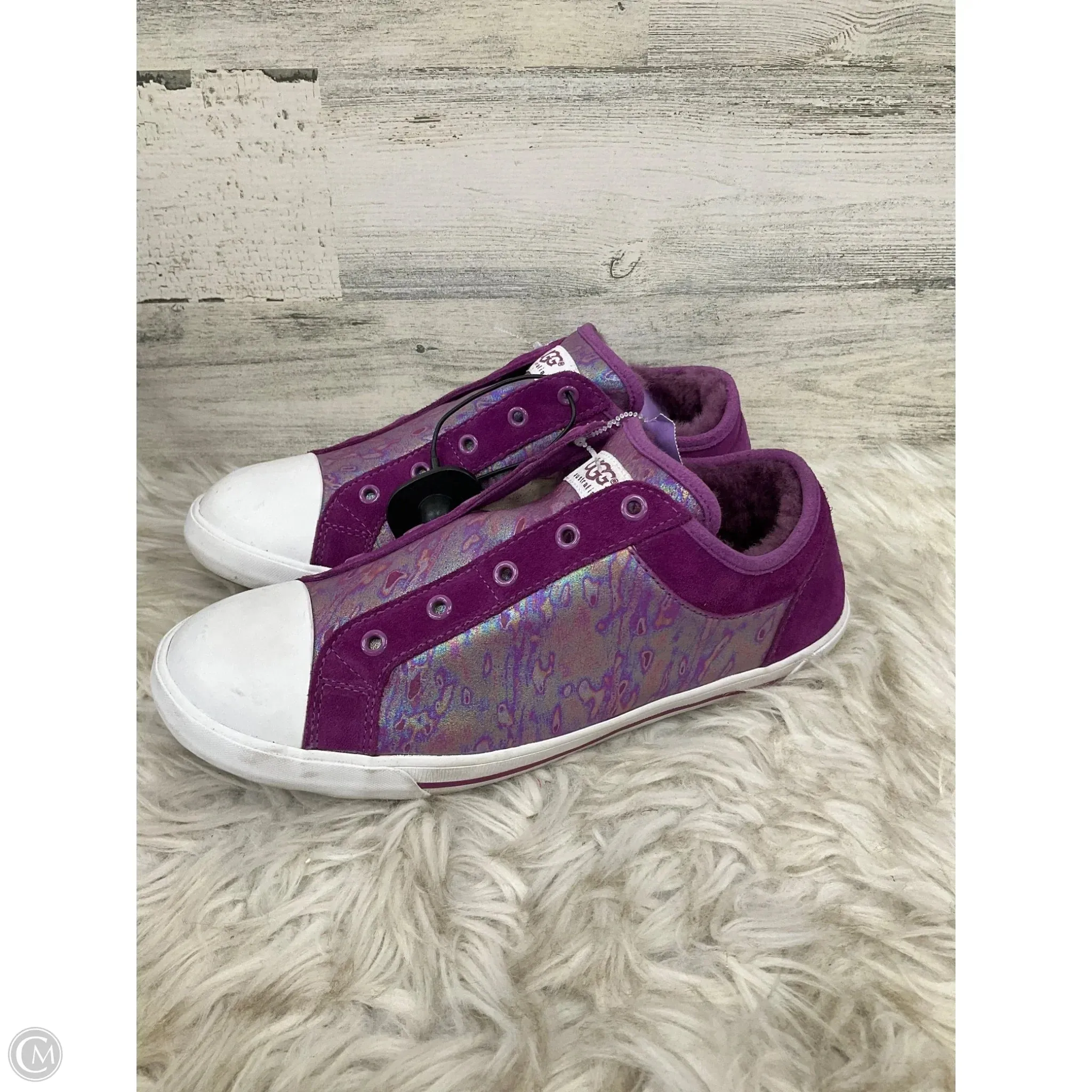 Shoes Designer By Ugg In Purple, Size: 6
