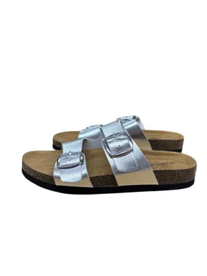 Shoes Flats By Universal Thread In Silver, Size:8