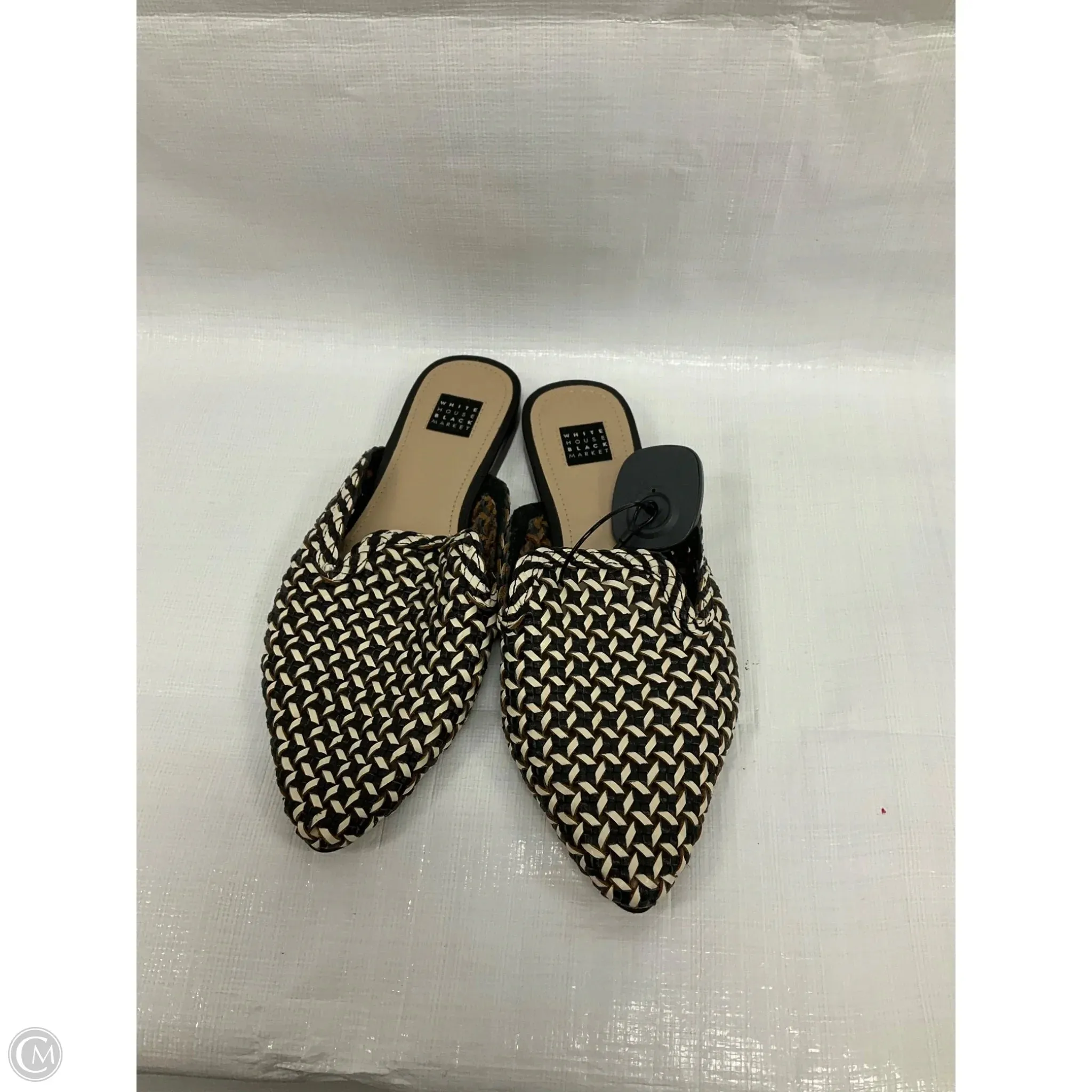Shoes Flats By White House Black Market In Black, Size: 7